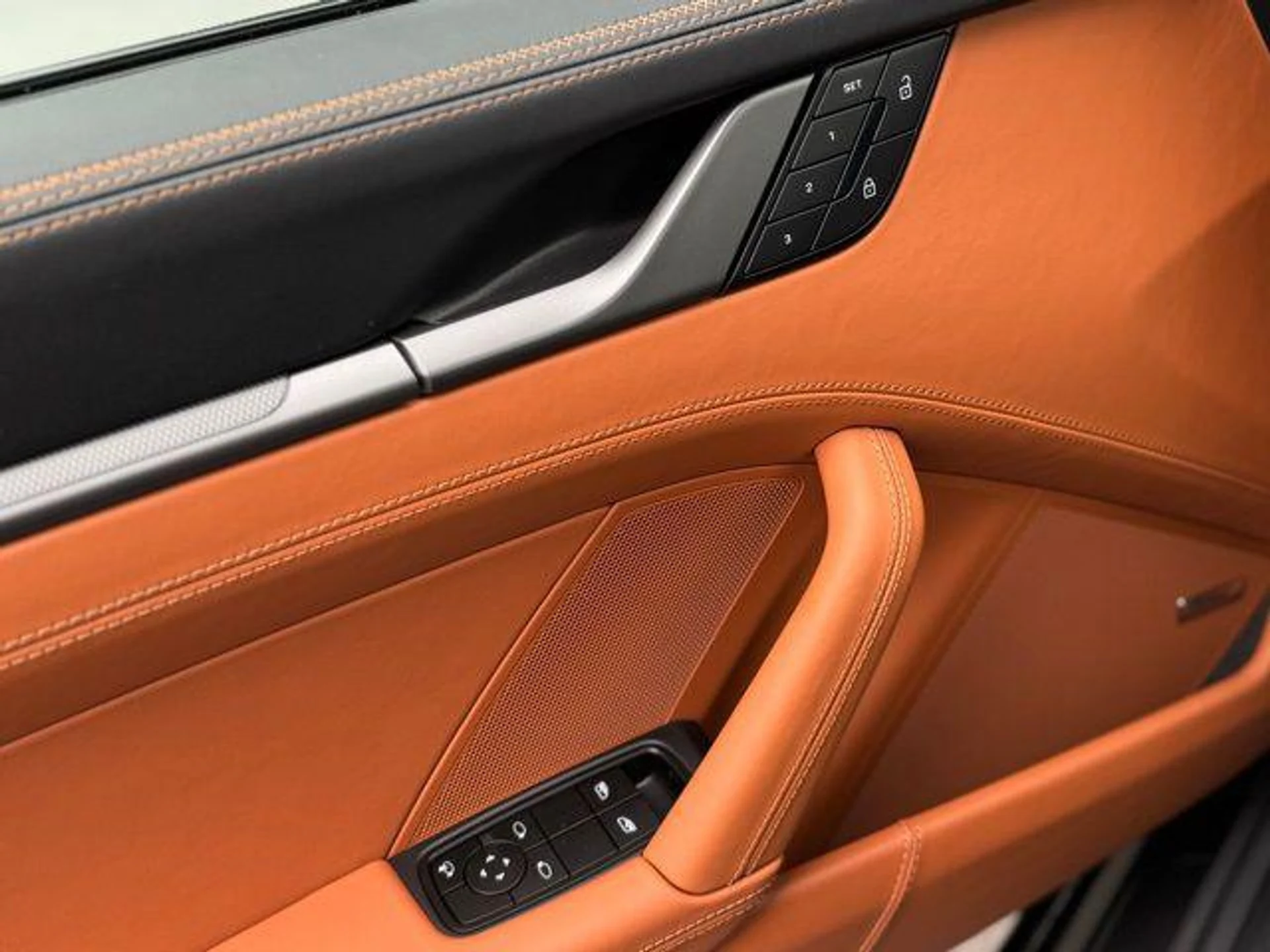 mph013_4209625371_63n_W_Pk_R_Onc_Xvqlv_Qr_TZ_Zyd_GLE_ceefc5adde