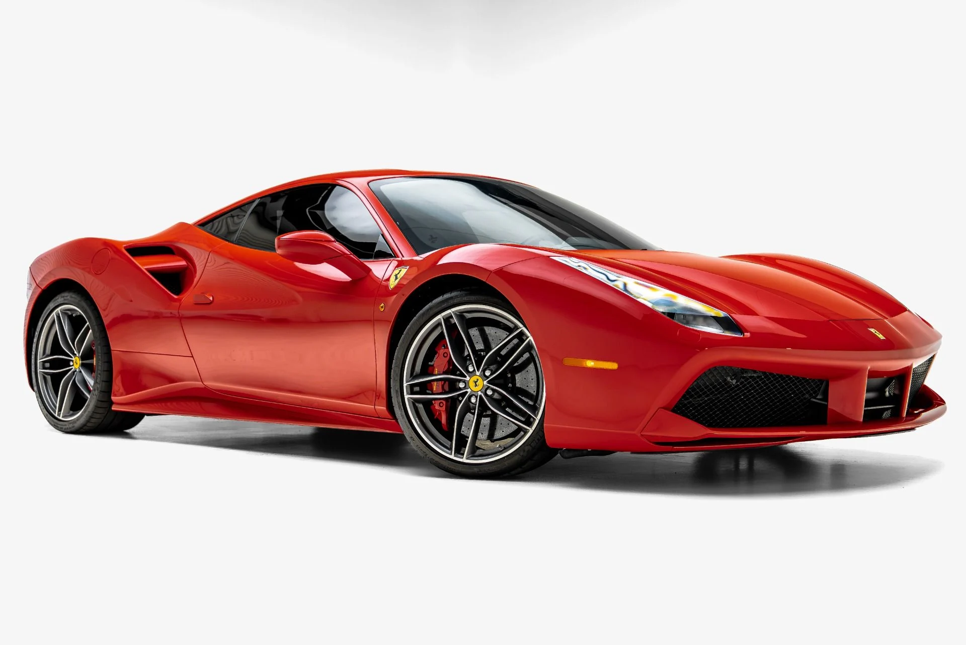 mph013_4213276815_Used_2018_Ferrari_488_GTB_1784764907_88642431ab