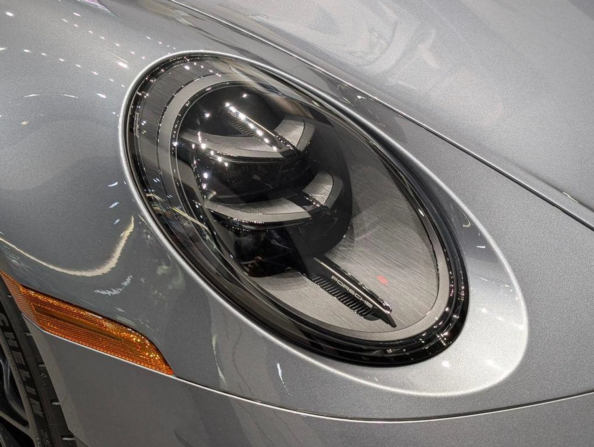 mph013_4219553056_z_jb7x9x9_W_Gcy_Oy017c6n_HT_09t_U_fdd7097258