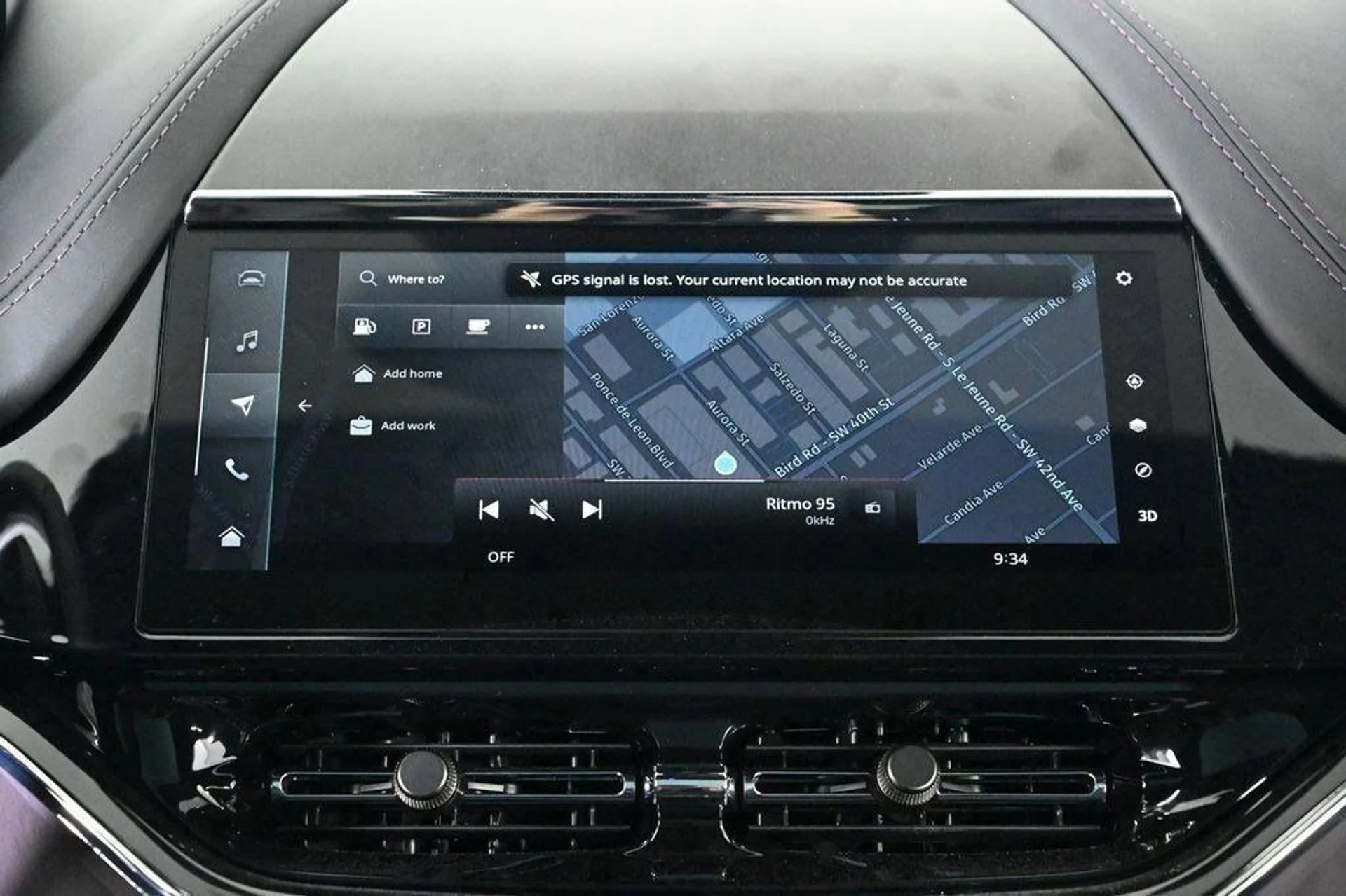 mph013_4219831923_new_2025_aston_martin_dbx_707awd_11350_22854661_13_1024_ded5e80f22