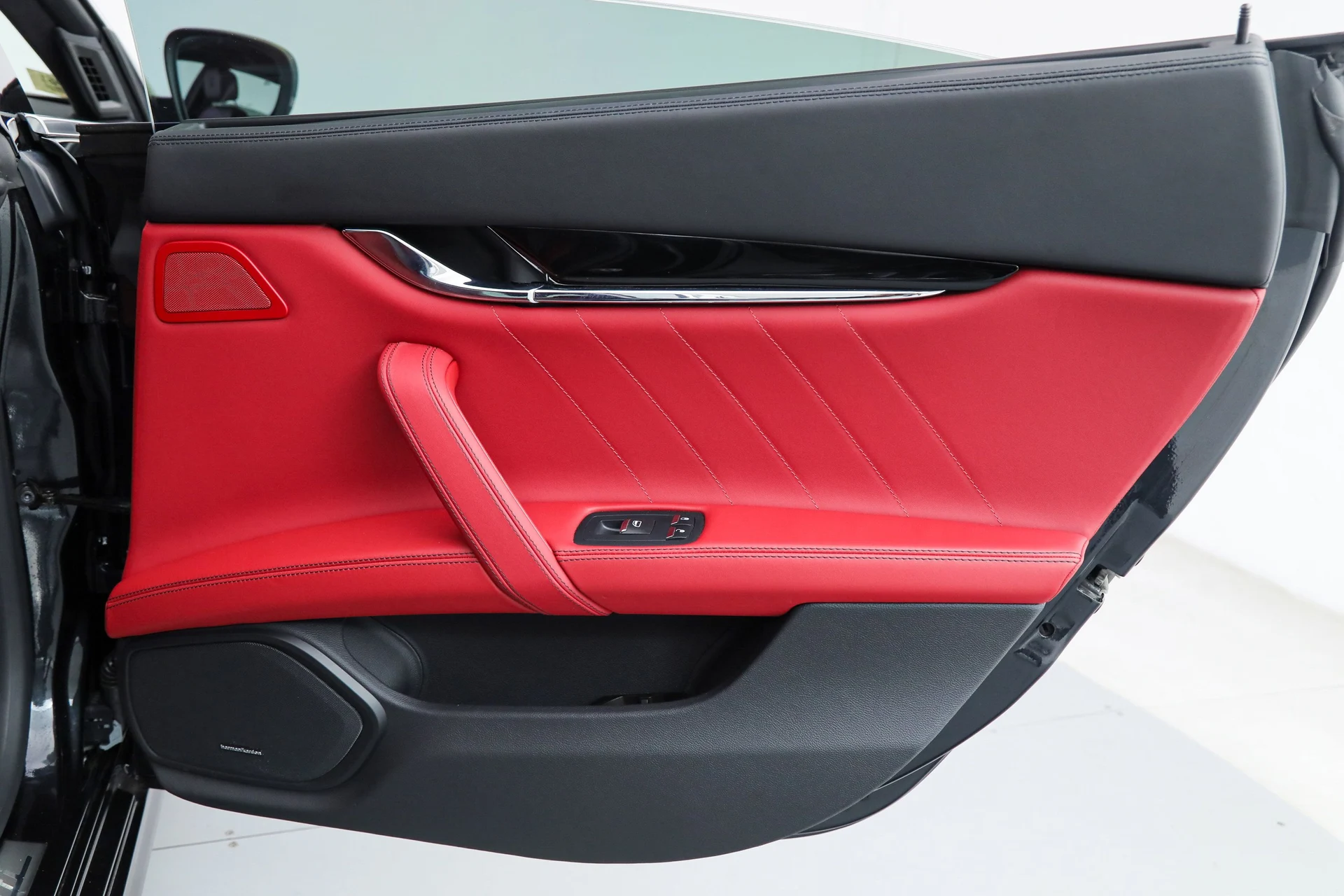 mph013_4220580453_bfa6e883e47c7831864ef57663739229_d40205ca41