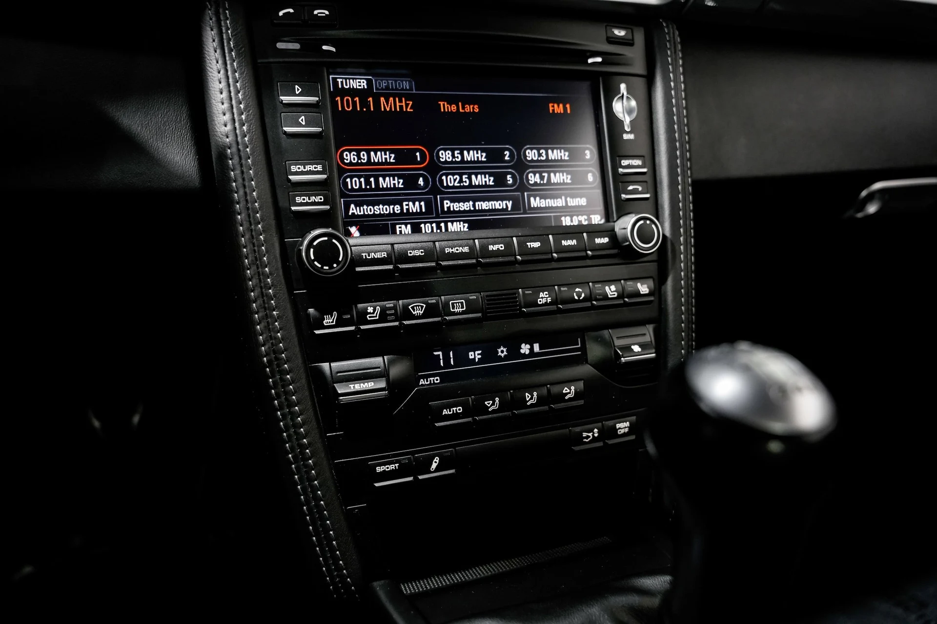 mph013_4221056701_234028e6a766a158b00b2d800f8297ecx_207204c892