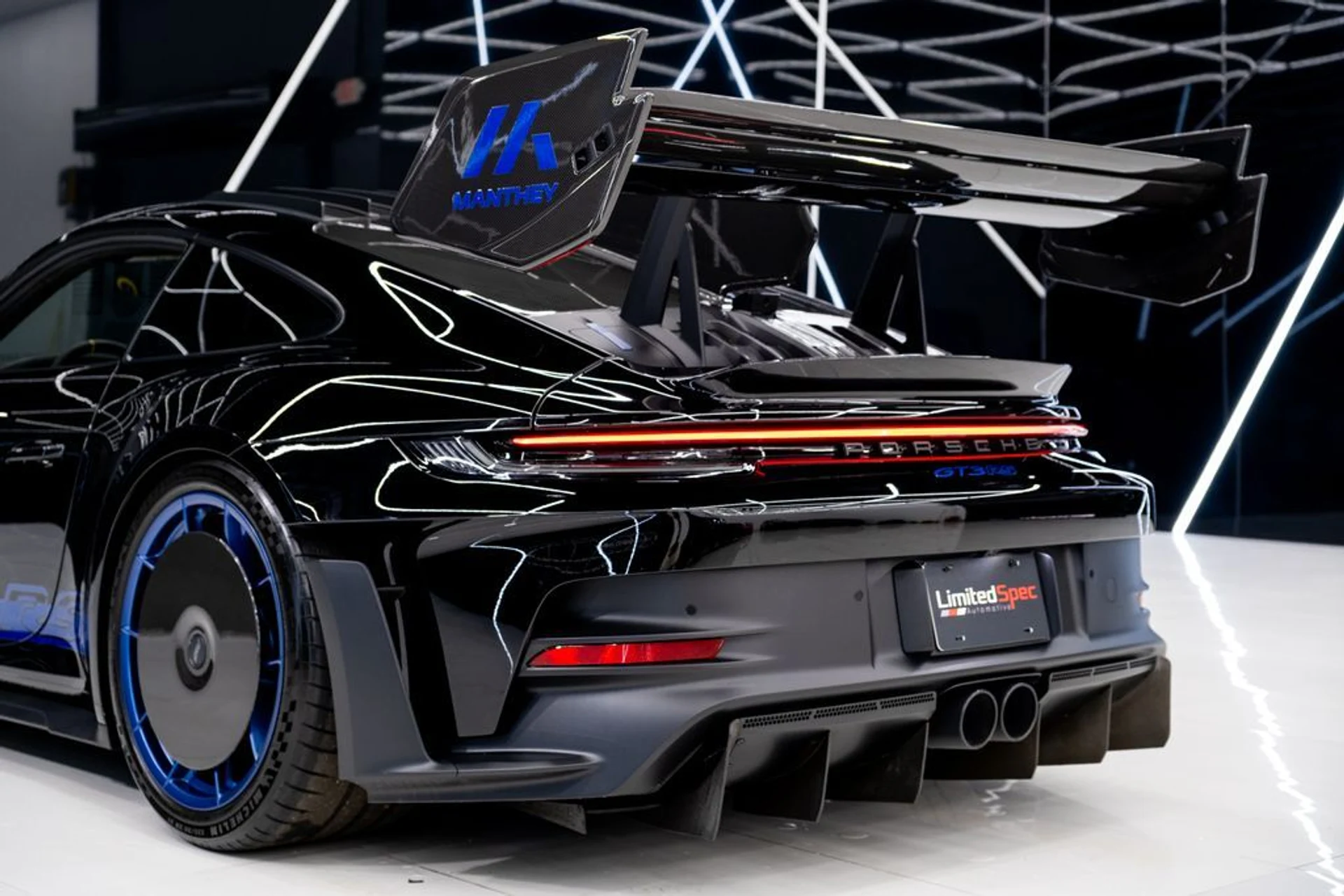 mph013_4228006816_702c5c45b80e9bcdf17867c00e972ad8_7edd78e642