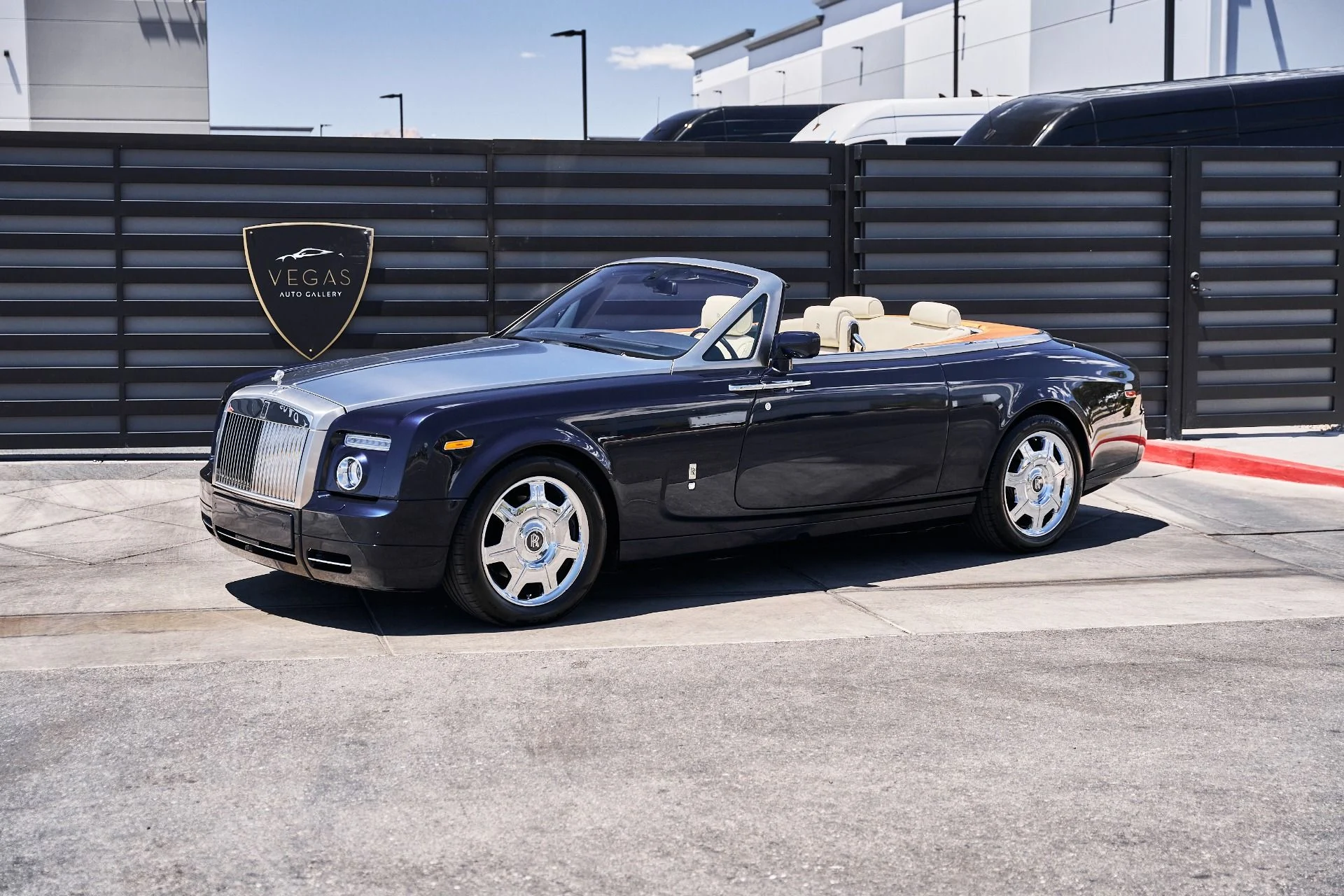 mph013_4228419982_Used_2009_Rolls_Royce_Phantom_Drophead_Coupe_Base_1779209639_ad02a4ecbe