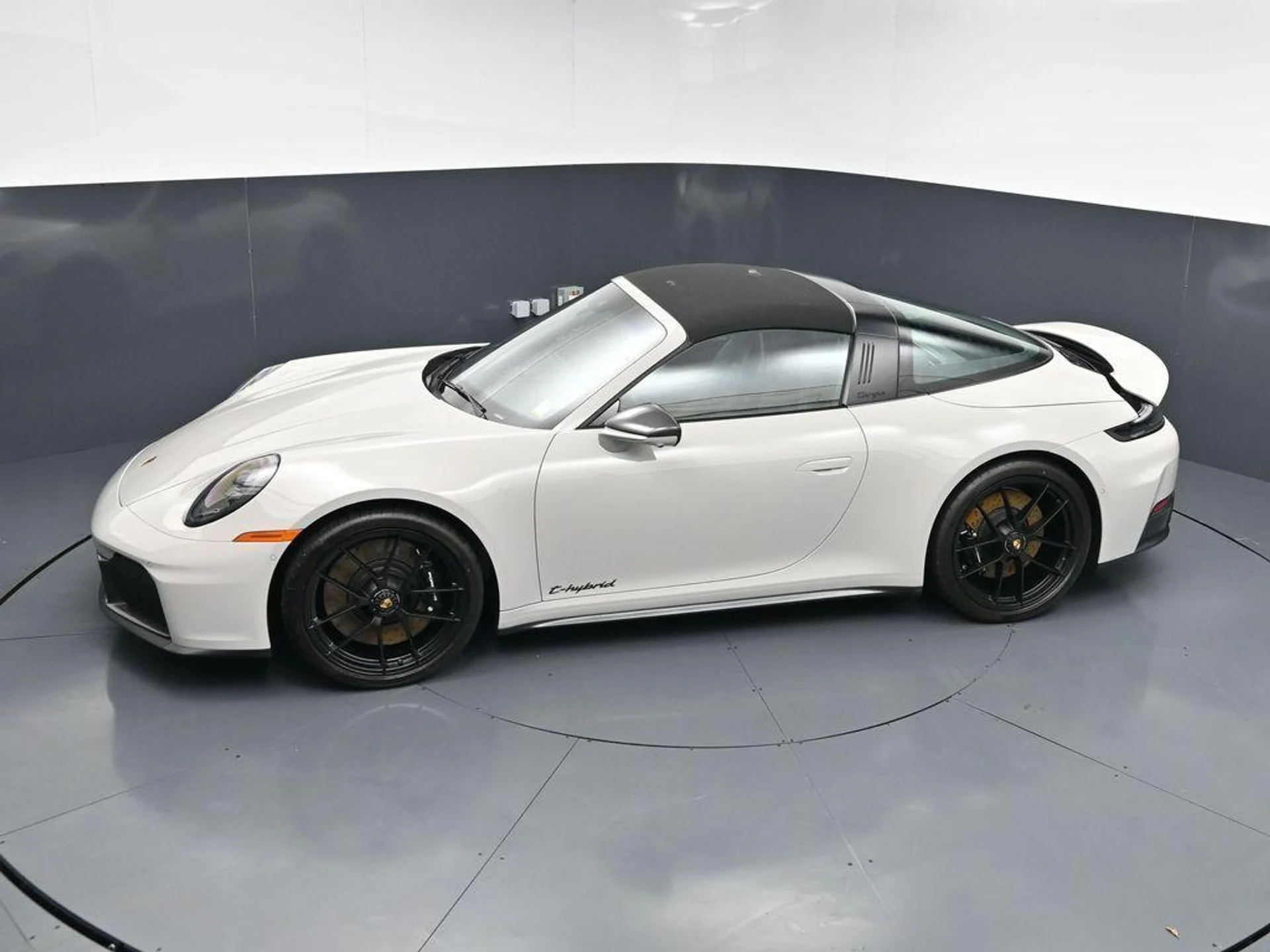 mph013_4236432098_3axa9_X9_M49jk_Csot_B_Hm_N_Cx95_Qm_A_ac3cbdd45c