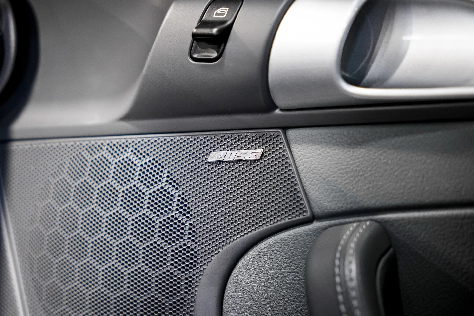 mph013_4250616127_b5047897ffedeb565345918a8970b658x_ab9265a1eb