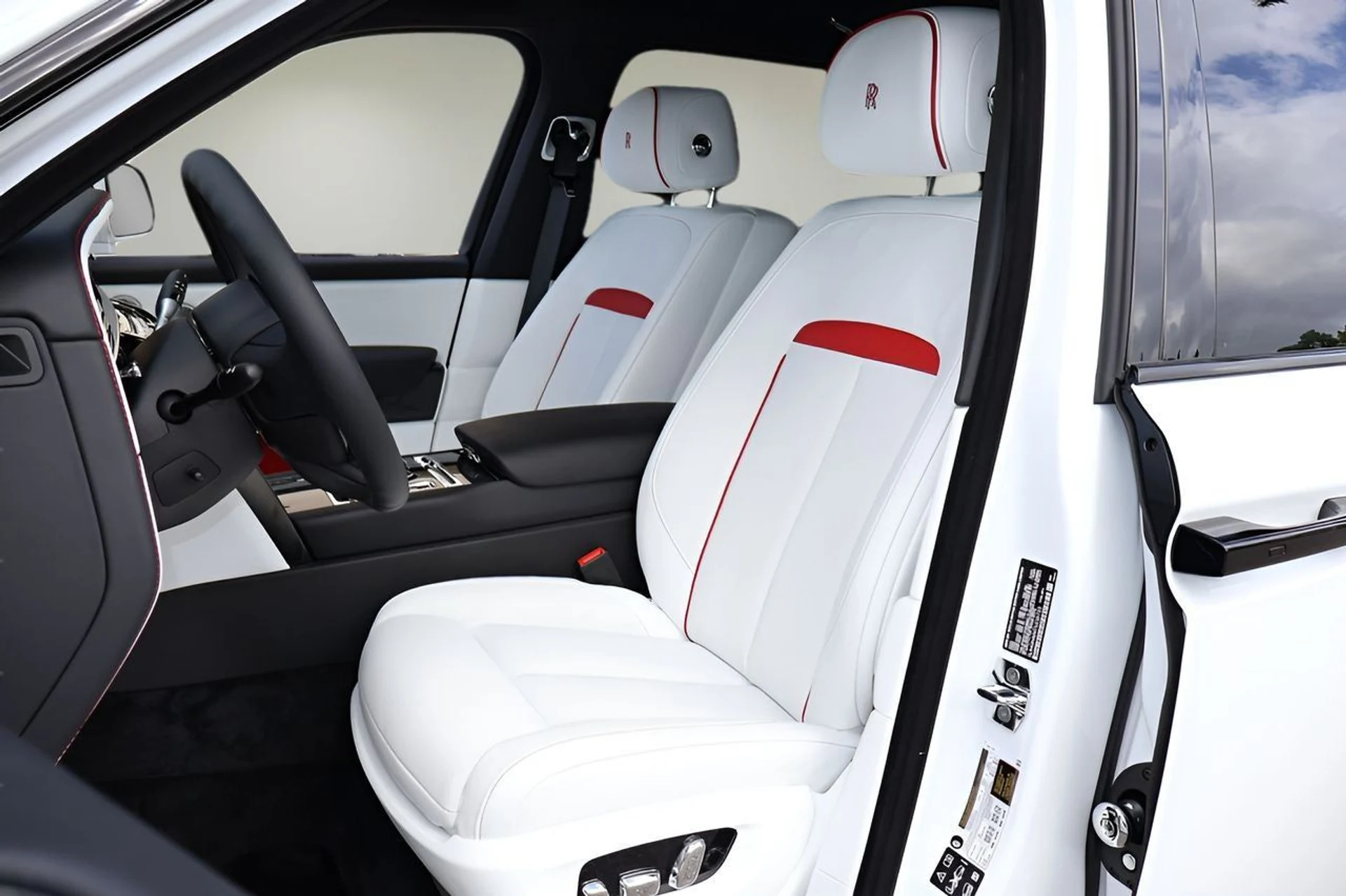 mph013_426900981_14_83bac18063