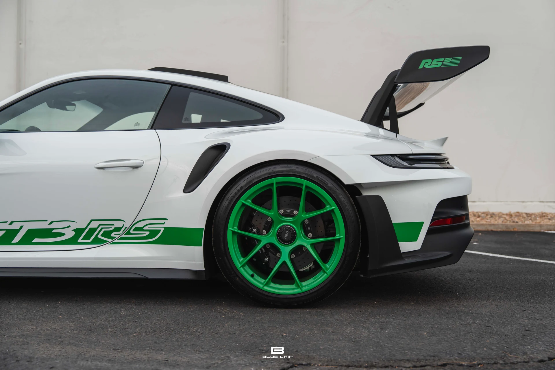 mph013_4270944629_695836ab2ff29052d60077d1_A7400840_456f523209