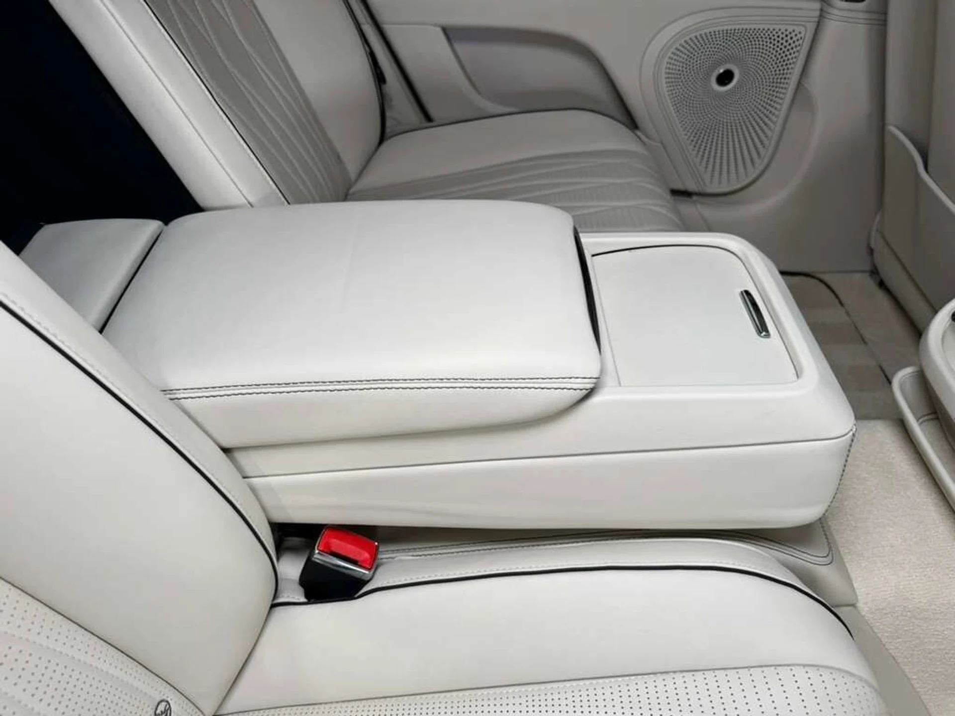 mph013_4271640428_0f9bd652849e3b751b25626e3d6d0cc7_4f61747e59