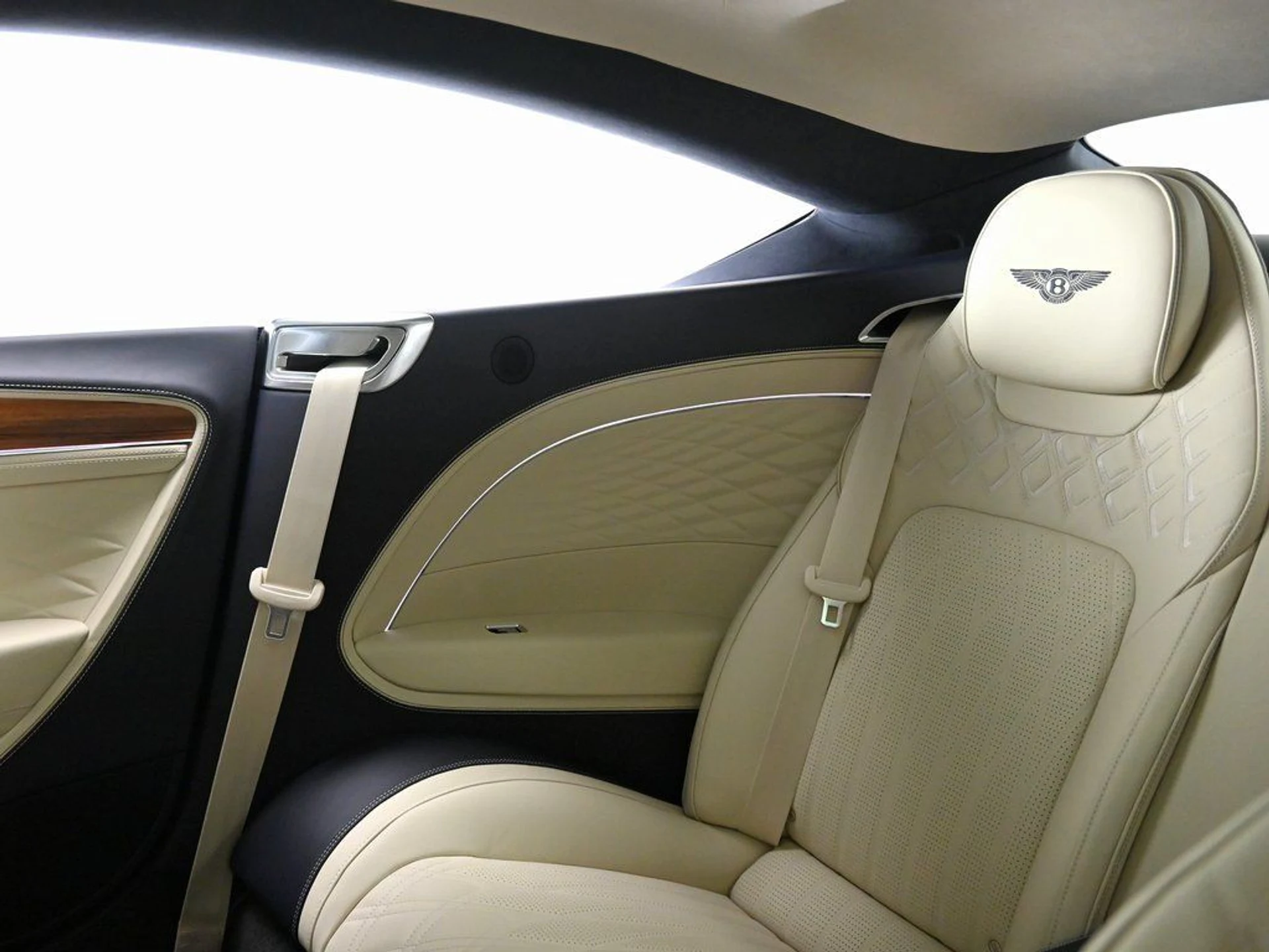 mph013_4285983157_580ba6c8524156db0f82949636c999bd_e64170f01a