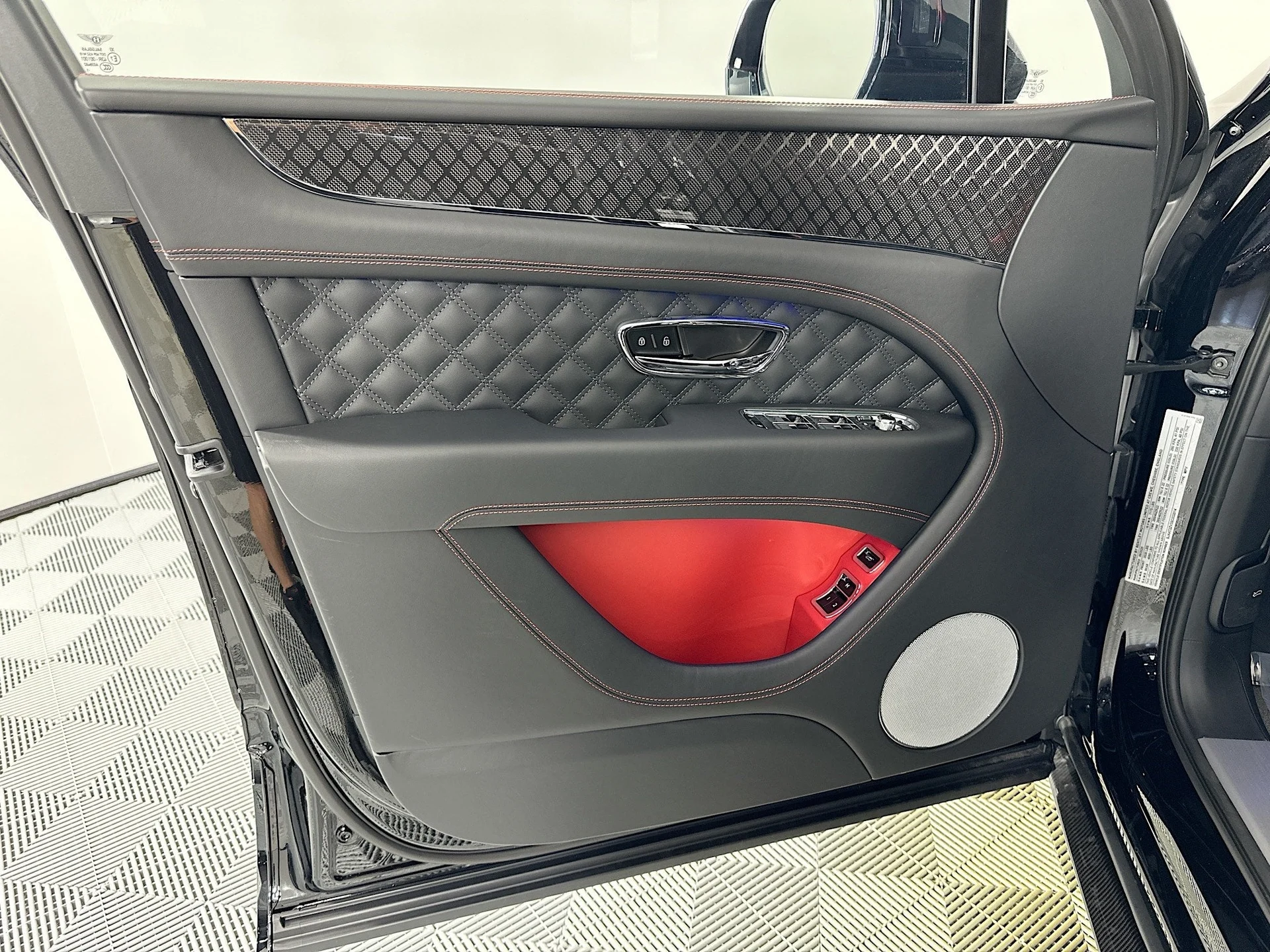 mph013_4286006874_14_d578a5569a