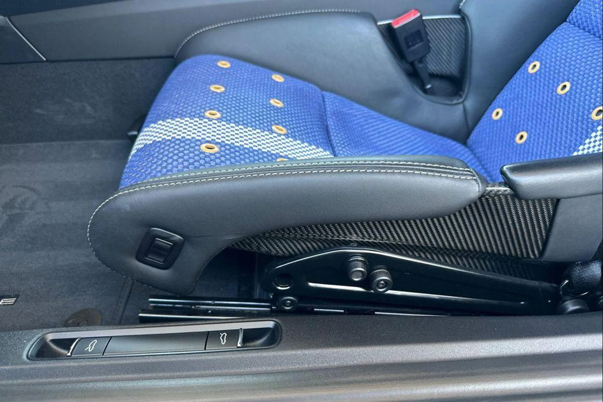 mph013_4289177393_ON_8hdeg_ZC_Gk_R7j_28_Y_Pgh_PM_6a_ZU_ad8a990e23