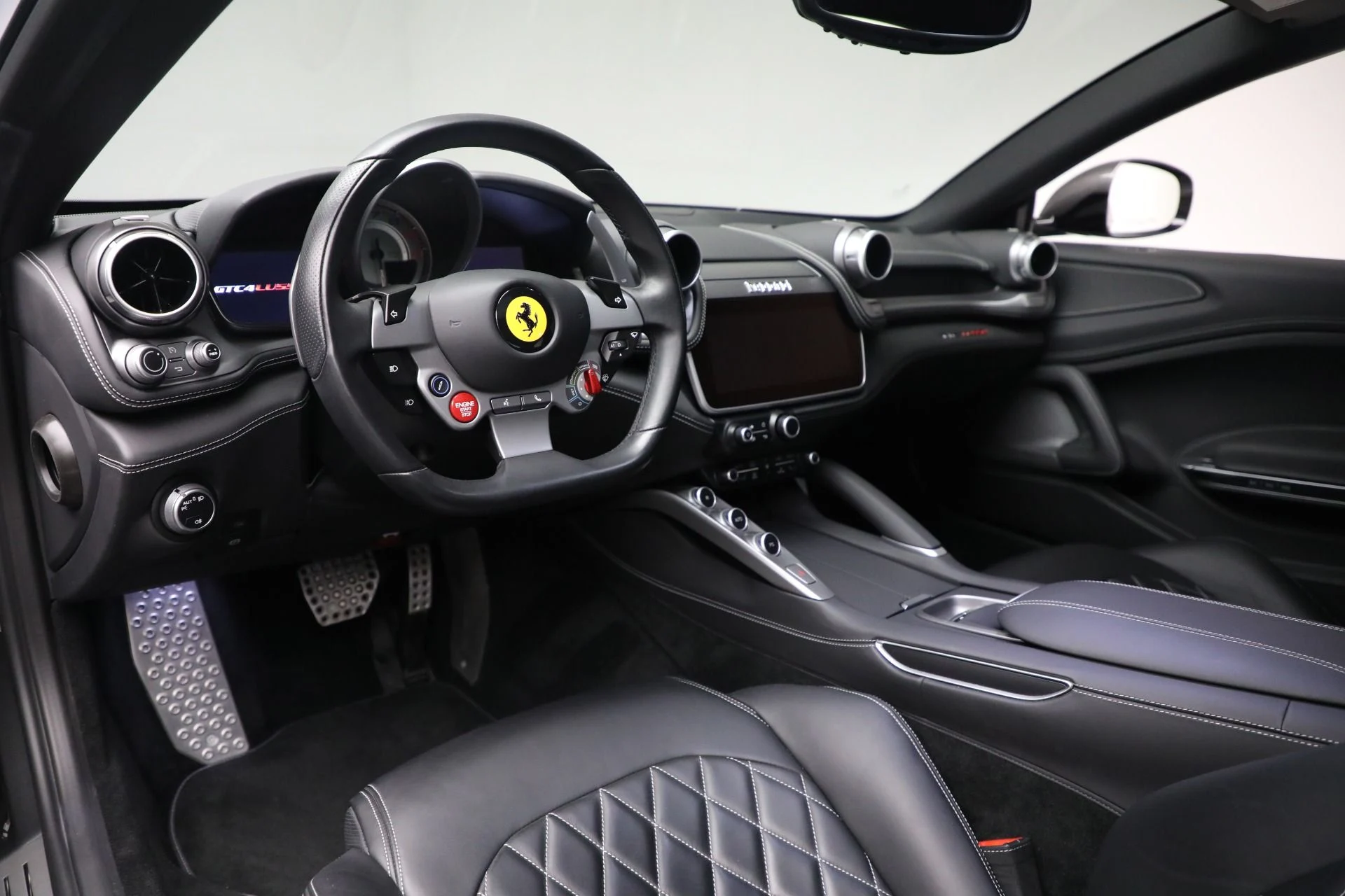mph013_4294708205_Used_2019_Ferrari_GTC_4_Lusso_1731632886_0078689058