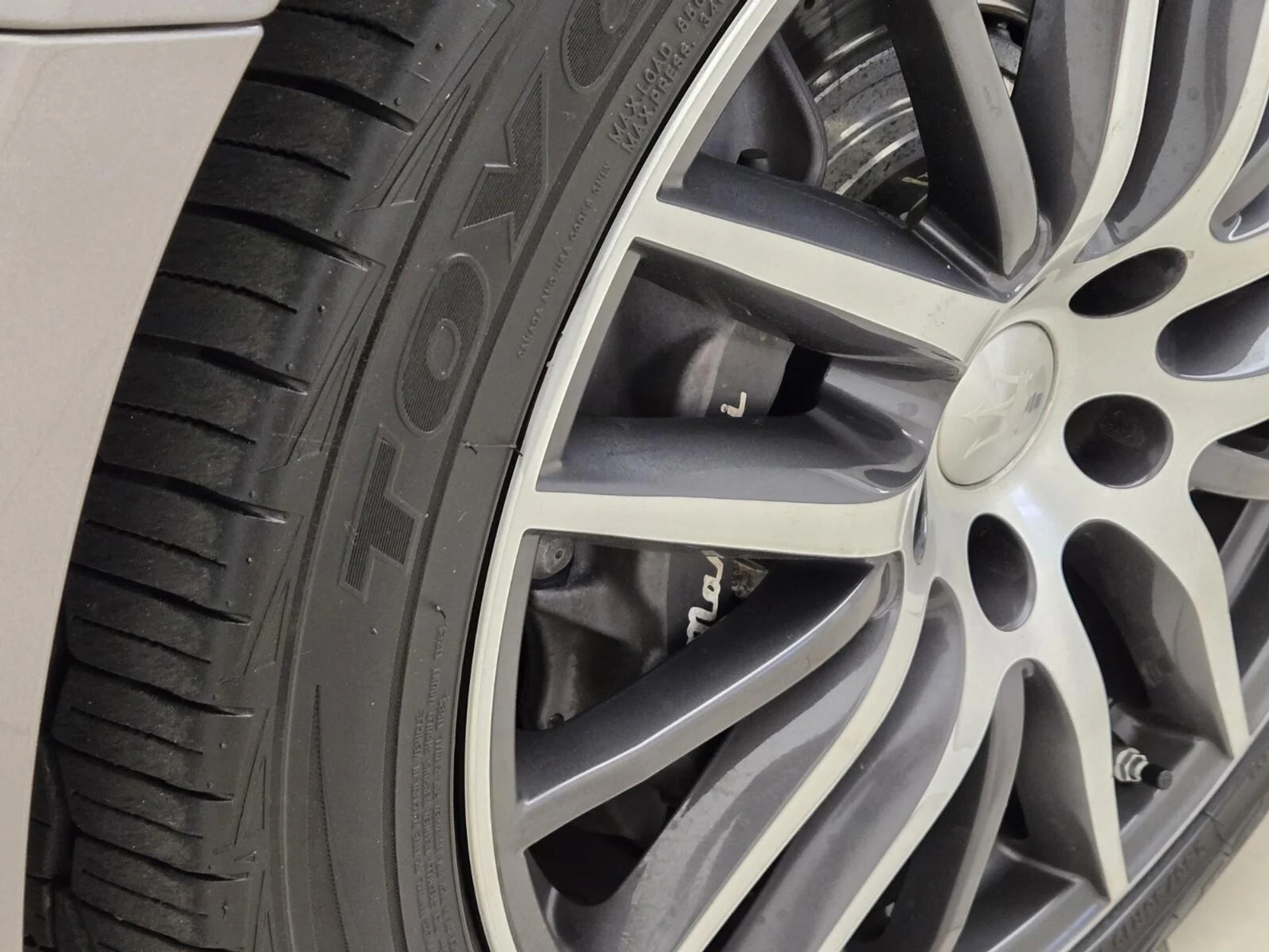 mph013_4294729469_Used_2019_Maserati_Ghibli_S_1753943842_4eb5adf598