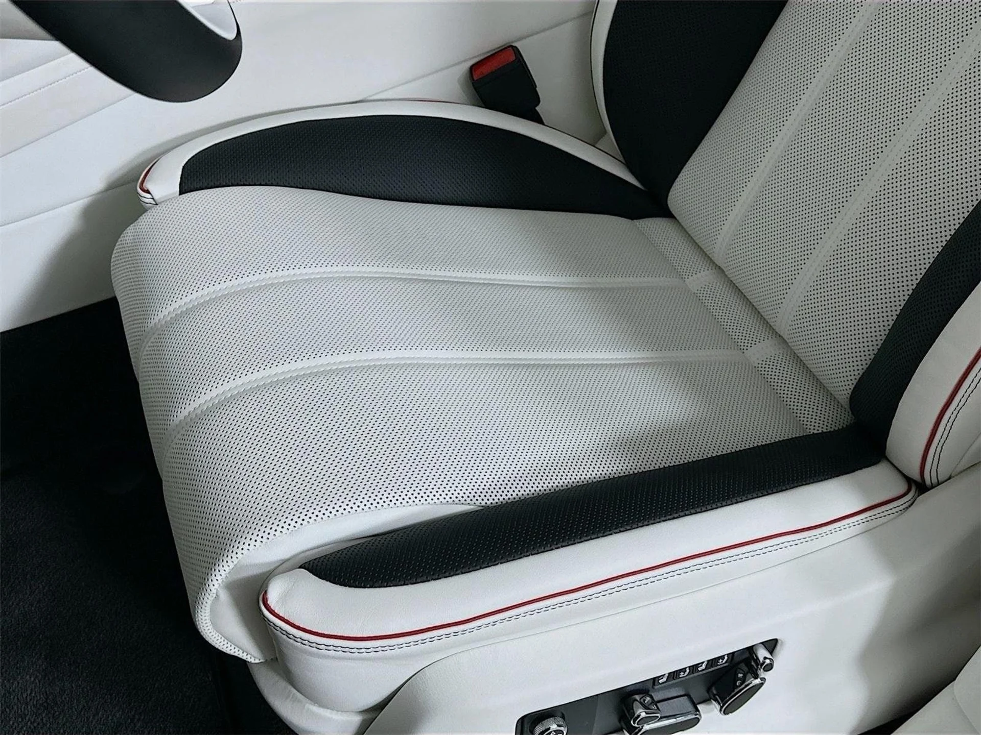 mph013_435100139_a930098fe737d5a2c7739f5f394fa829x_1b9fd024b5