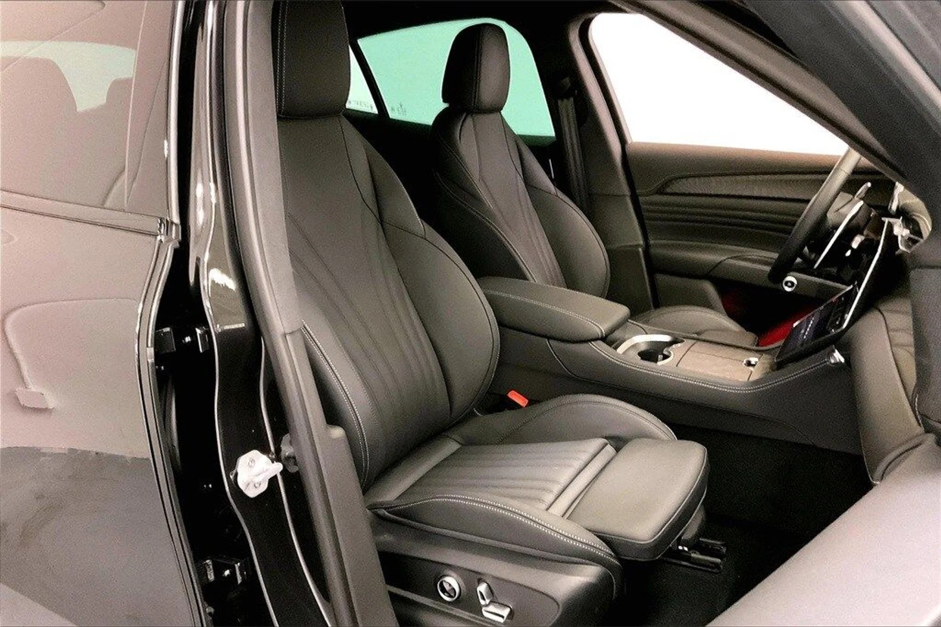 mph013_439704850_8bad9920e8dee2be18899135c3c1a262x_5651a5ed50