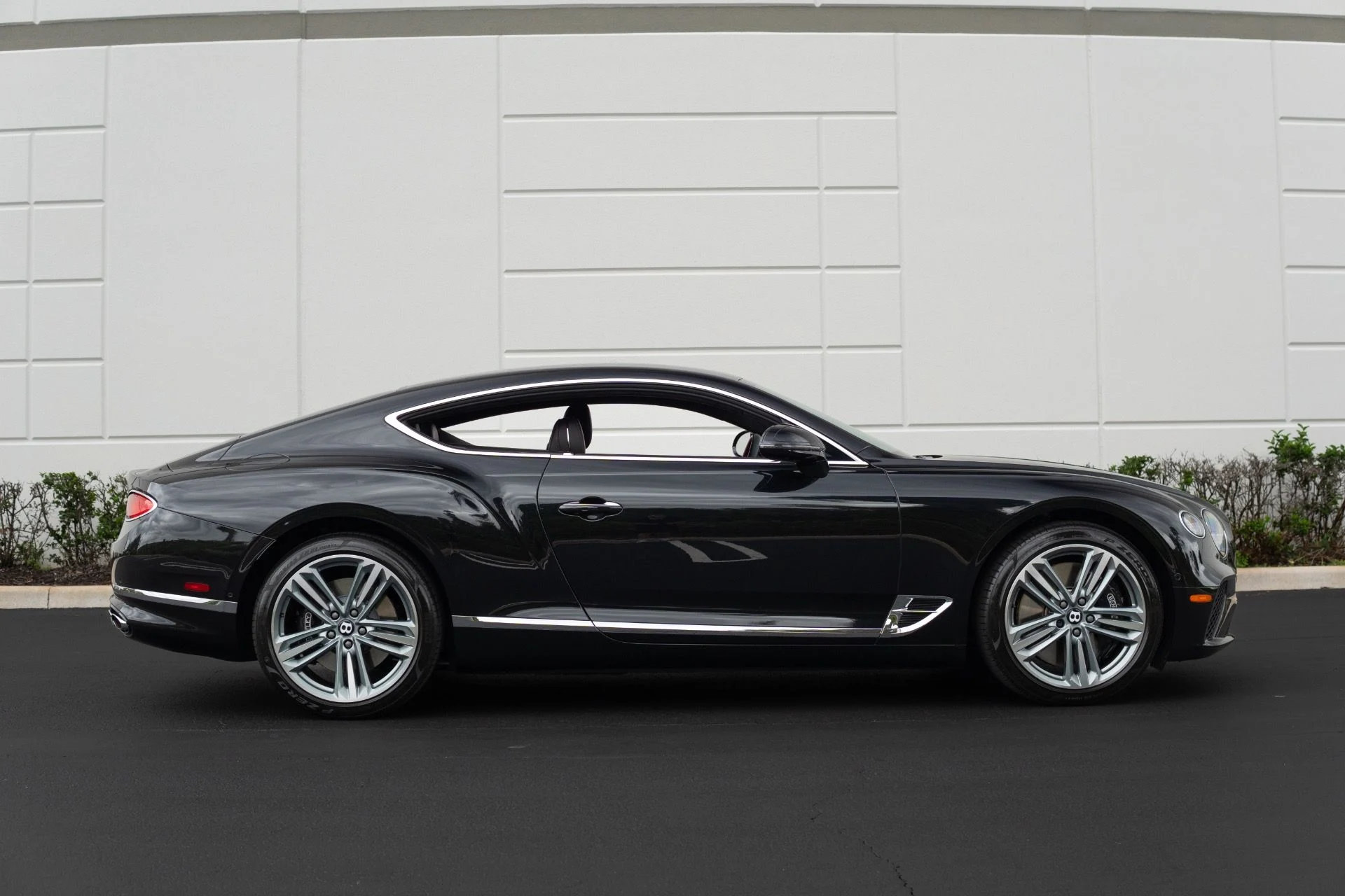 mph013_451773761_Used_2022_Bentley_Continental_GT_V8_1769100841_99d5edcf36