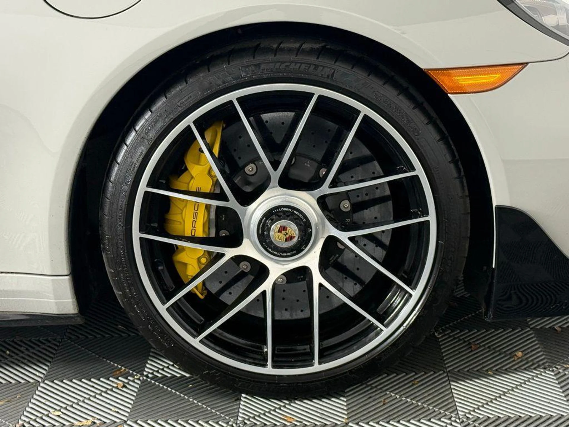 mph013_452800067_q6_Vfhq84_W_Dh5_IDQ_Ne_I0w_My_6g_GM_65f0d08134