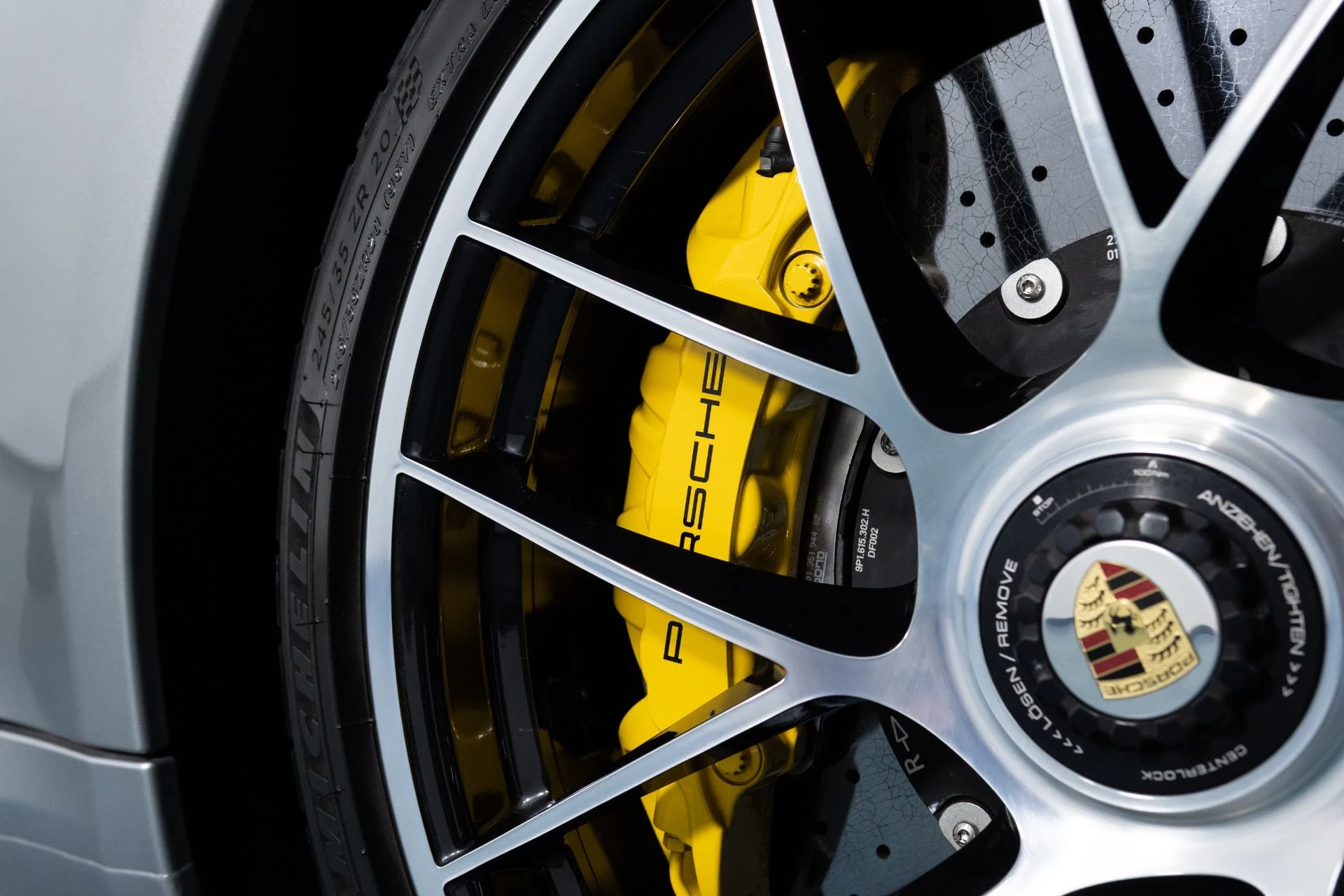 mph013_457052168_Used_2019_Porsche_911_Turbo_S_1782003484_8082812a04
