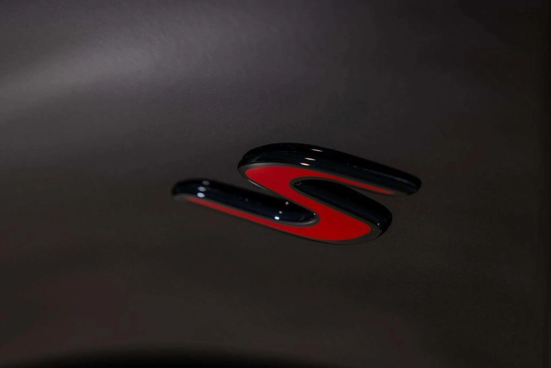 mph013_472856189_Jw_GG_Ovkn0r_H58_LDG_4a4p4vajki_Q_ea908547f3