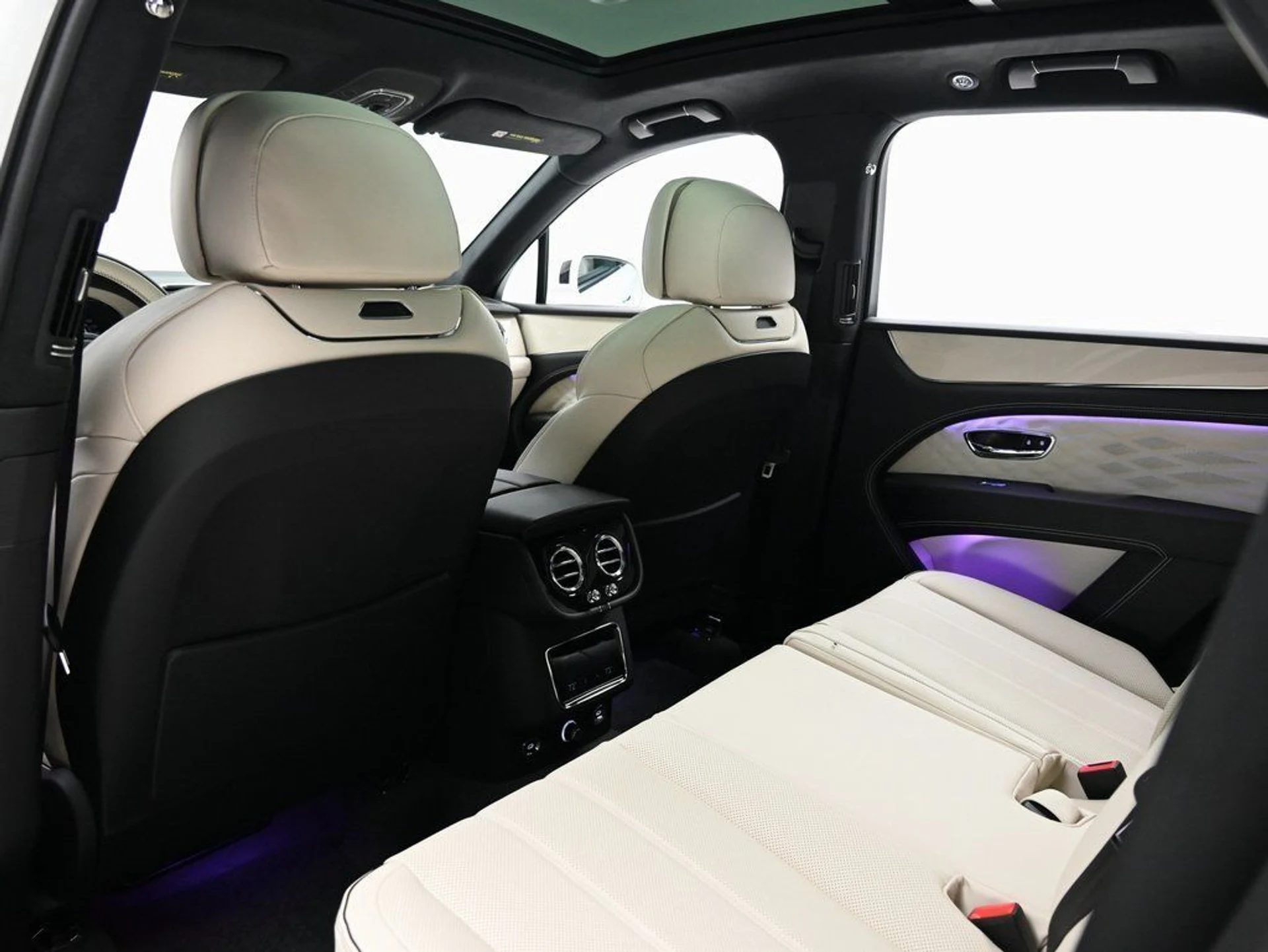 mph013_472948059_b9428711a7b6739d00c1c09c2ffe9e4a_9c219914c7