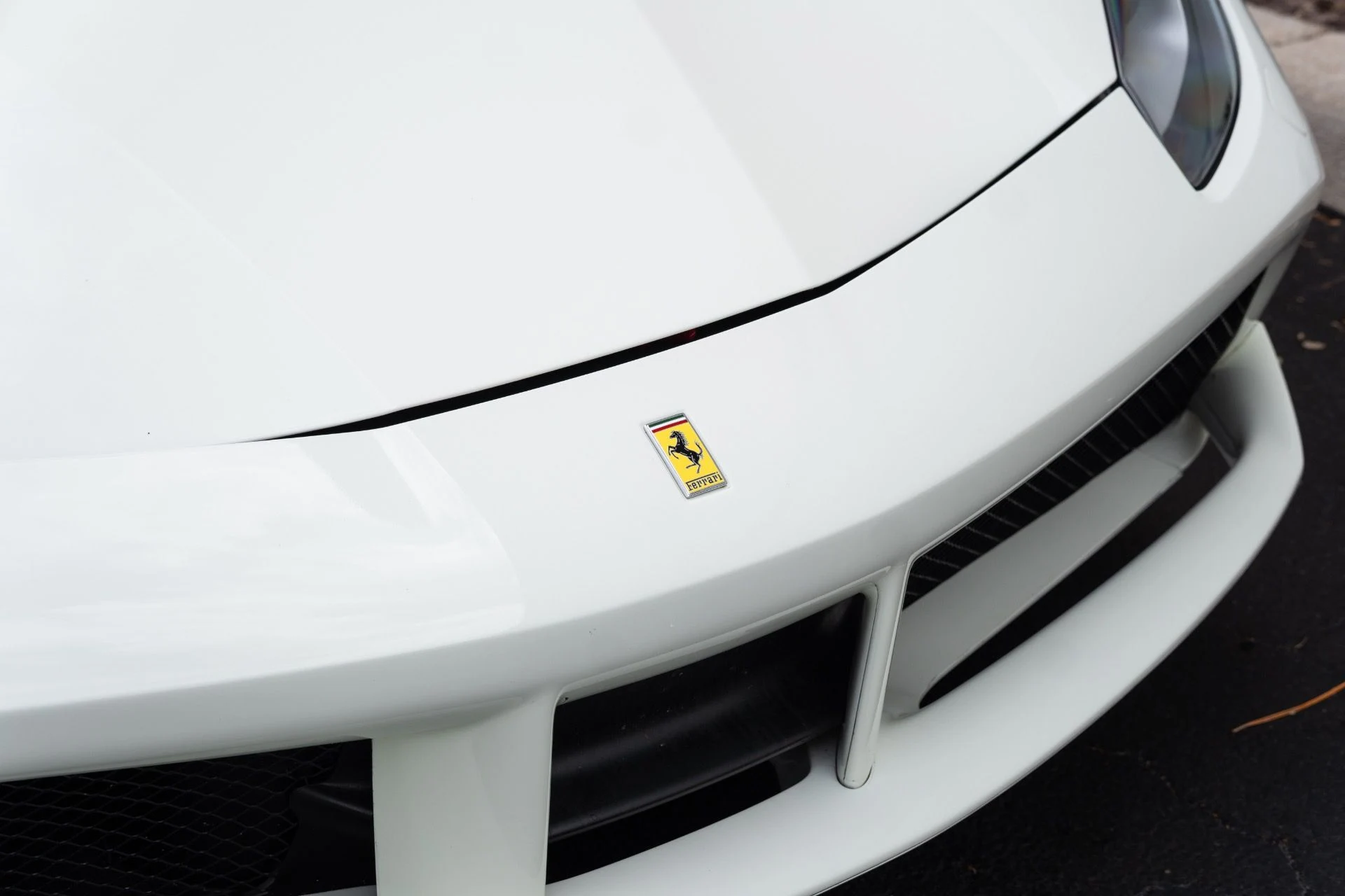 mph013_482915196_Used_2018_Ferrari_488_Spider_1779900992_db8bc67682