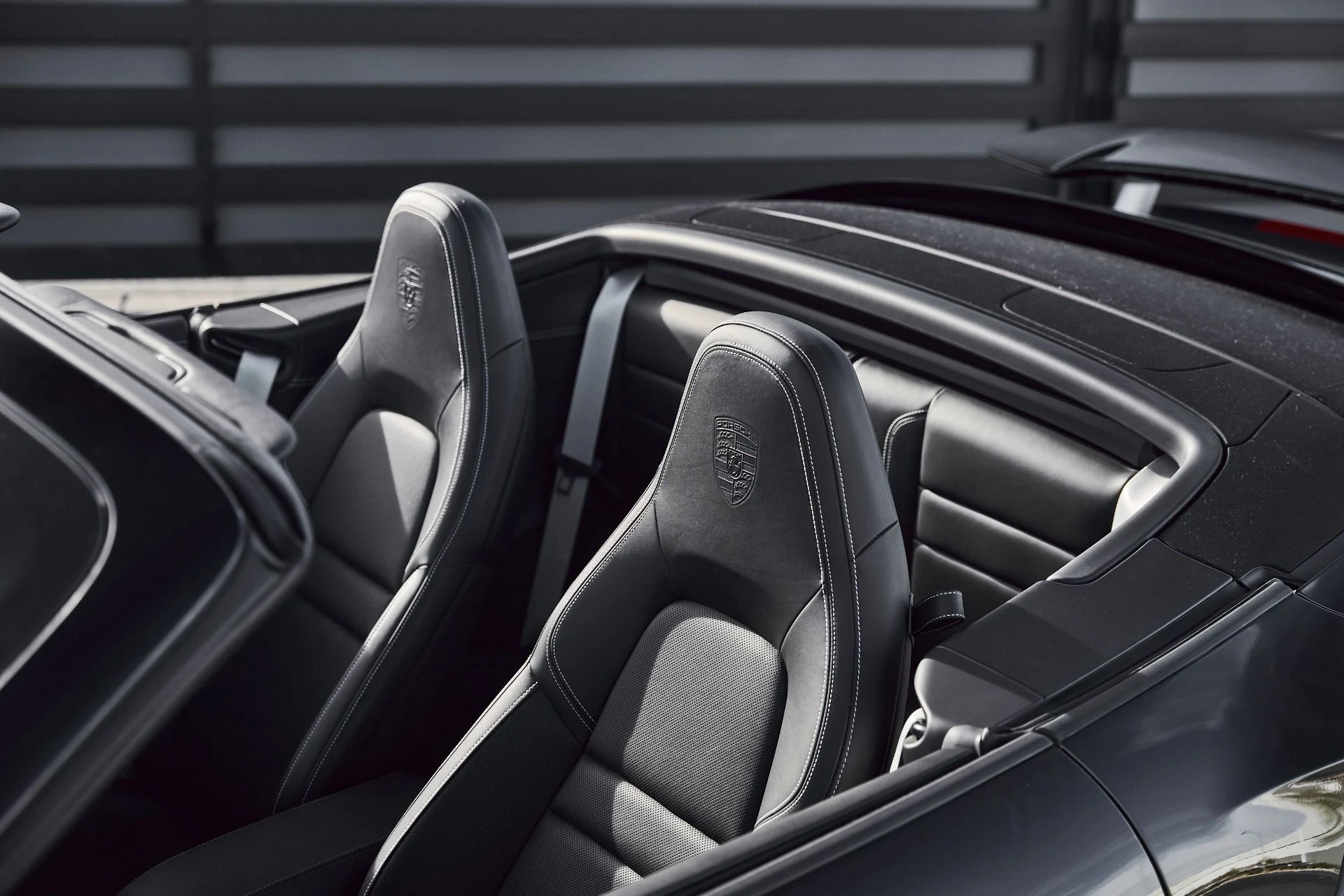 mph013_484183828_Used_2022_Porsche_911_Turbo_S_1773939885_21fc46d947