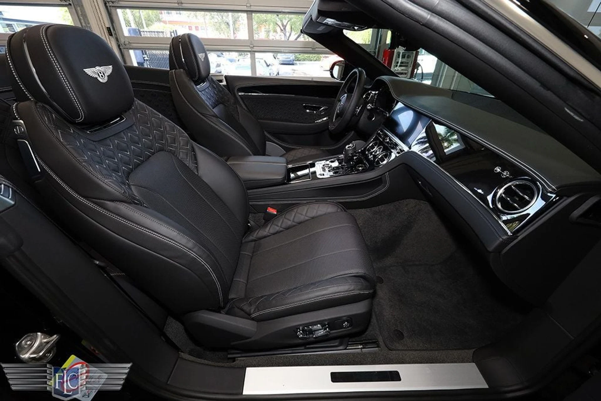 mph013_485142727_used_2022_bentley_continental_gtcv8mullinerconvertible_9689_22970433_14_1024_c2eeb735af