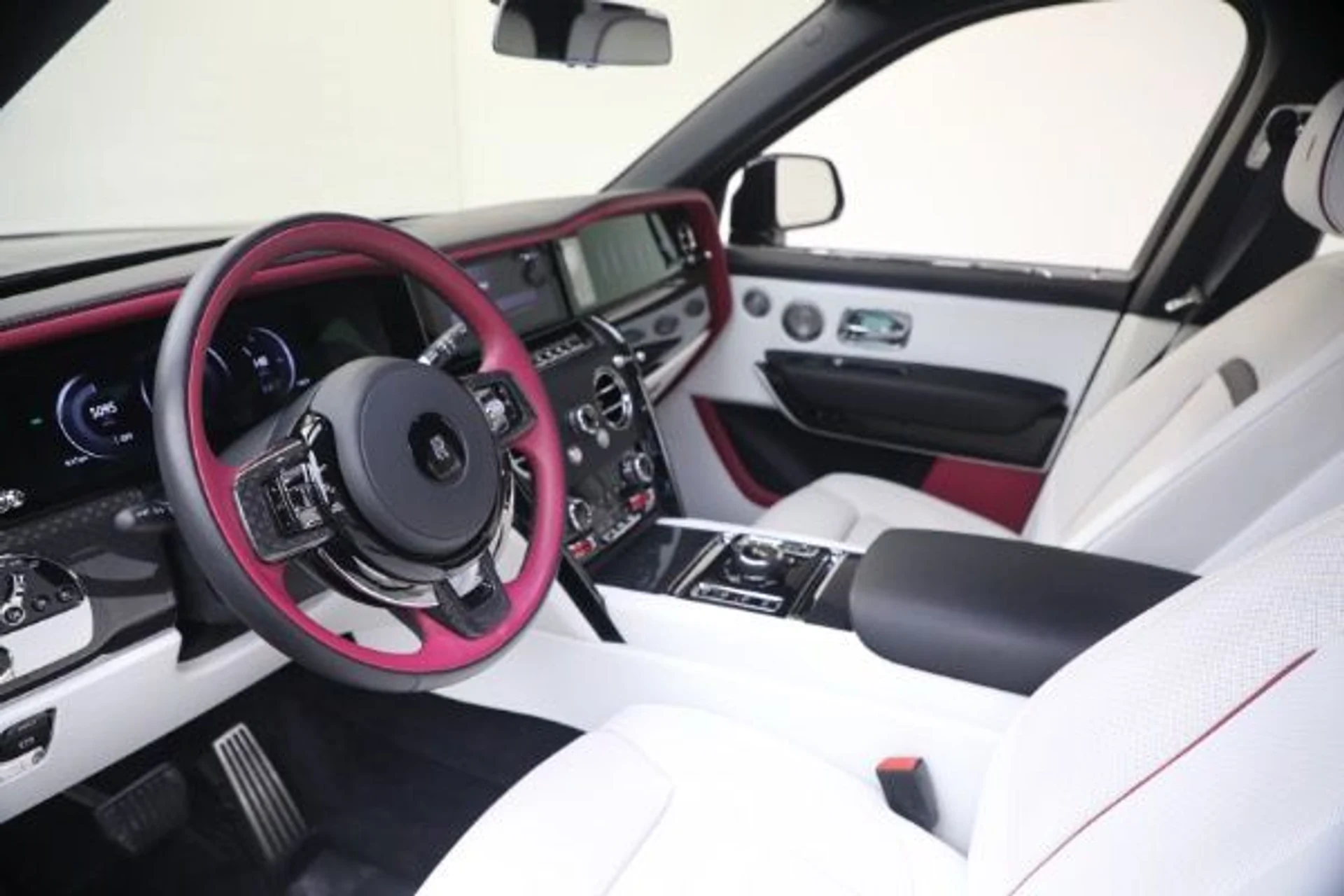 mph013_488926785_Used_2025_Rolls_Royce_Black_Badge_Cullinan_8b49c29ab0