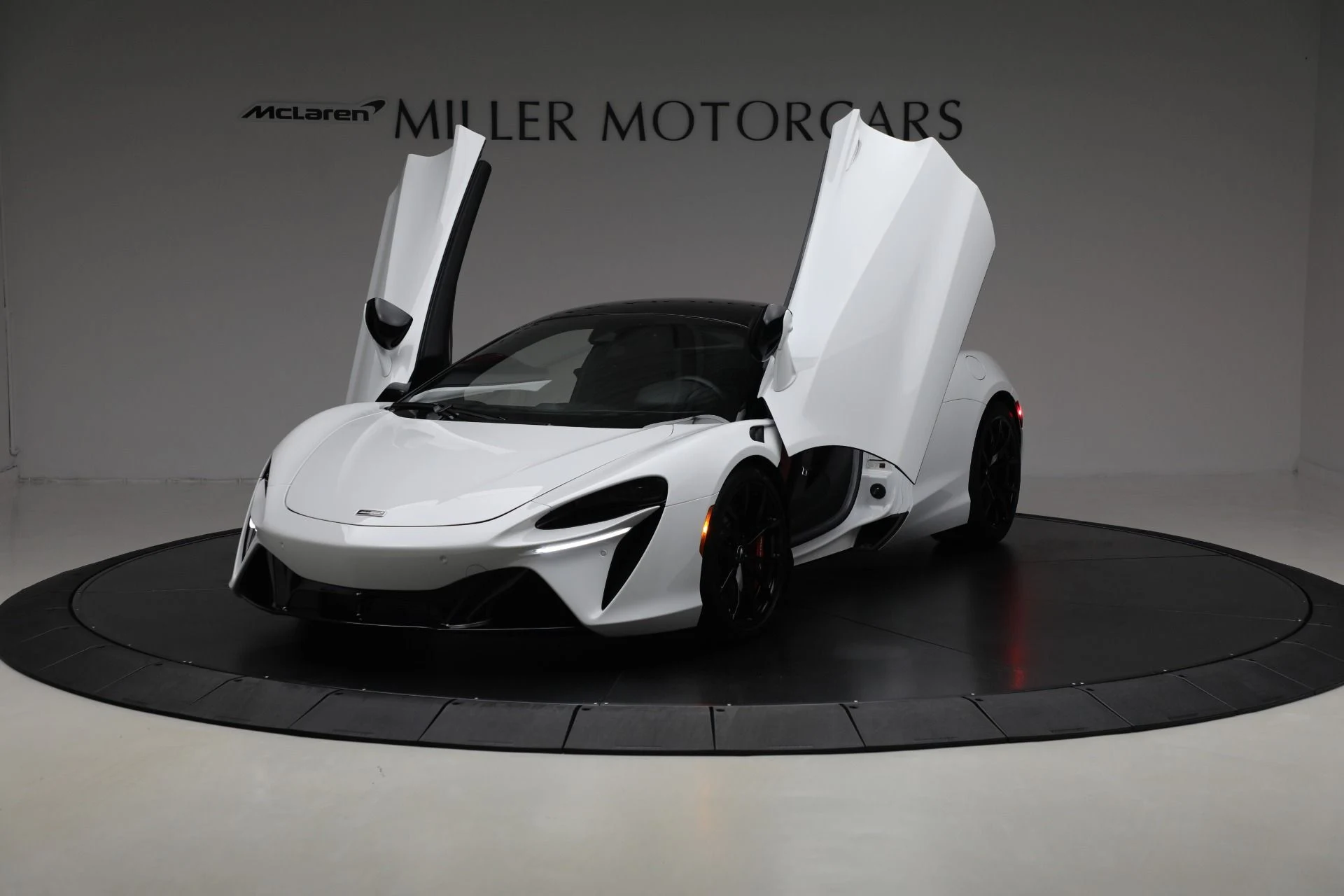 mph013_490275992_Used_2023_Mc_Laren_Artura_Tech_Lux_33a628c35f