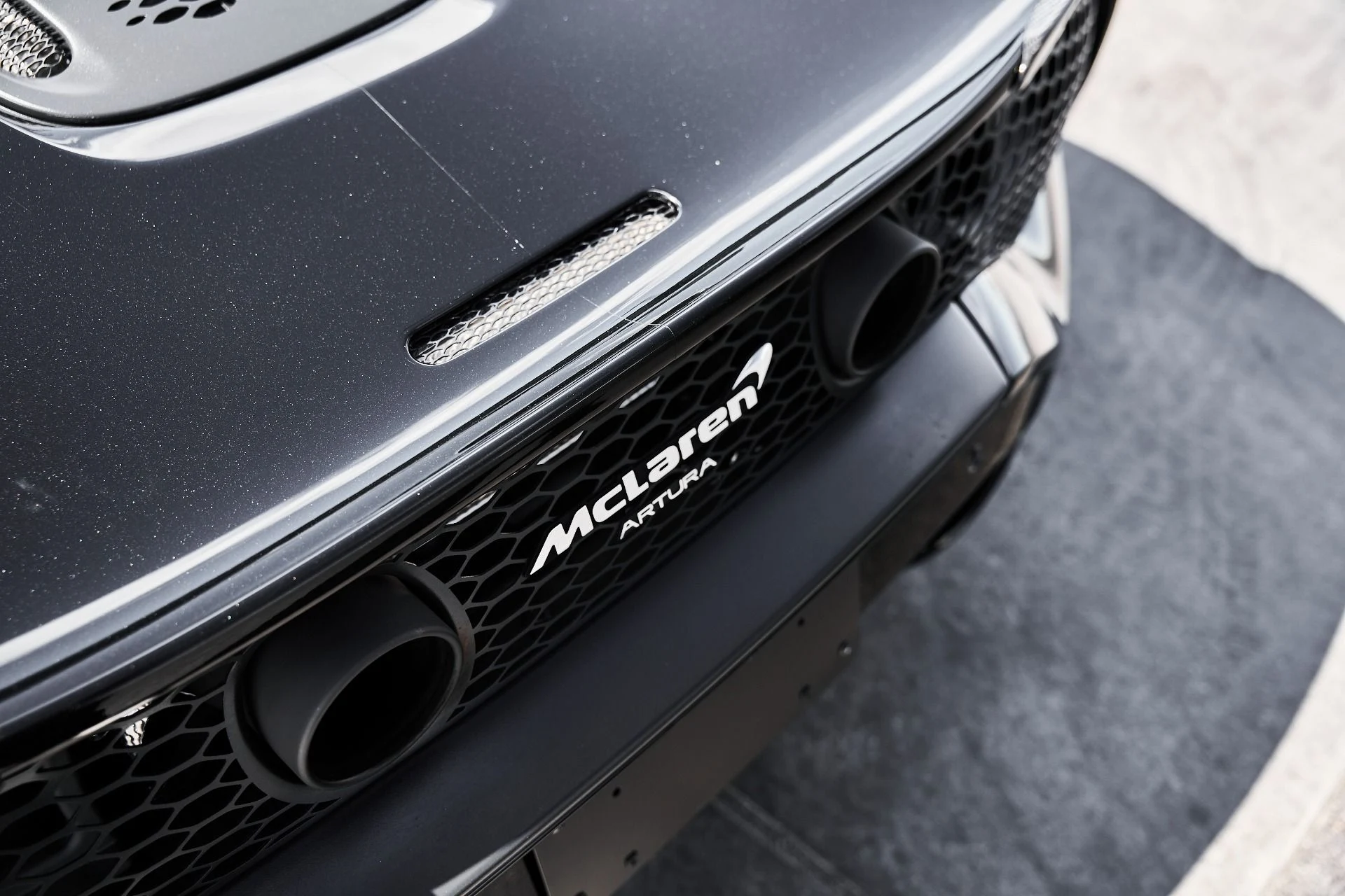 mph013_490558067_Used_2024_Mc_Laren_Artura_1774742180_2e3a2f510b