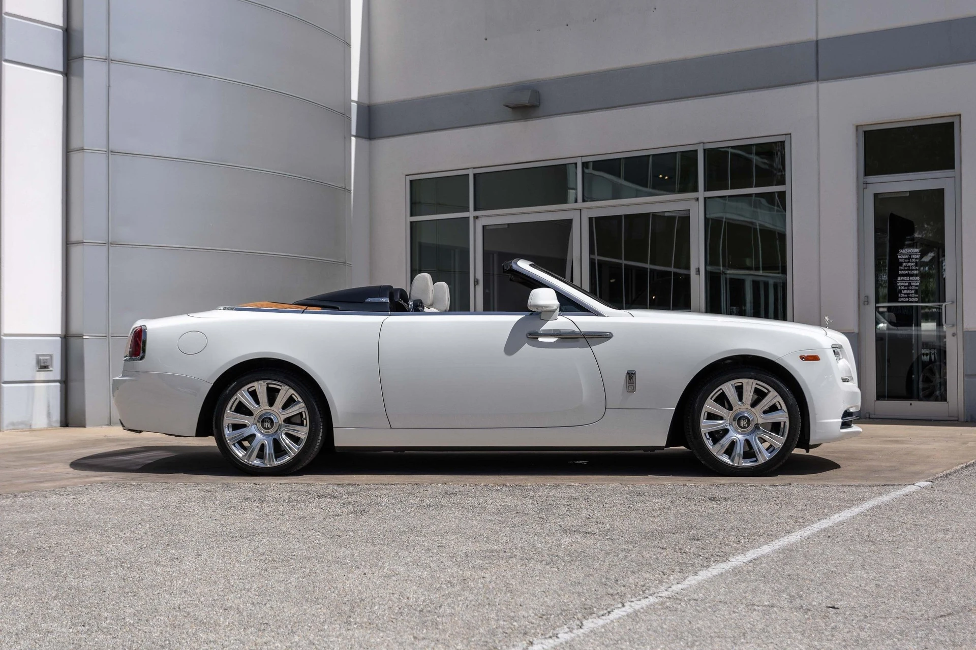 mph013_493314630_Hi_Tech_Luxury_Imports_LLC_SCA_666_D50_HU_107224_image_13_b7d21caa01