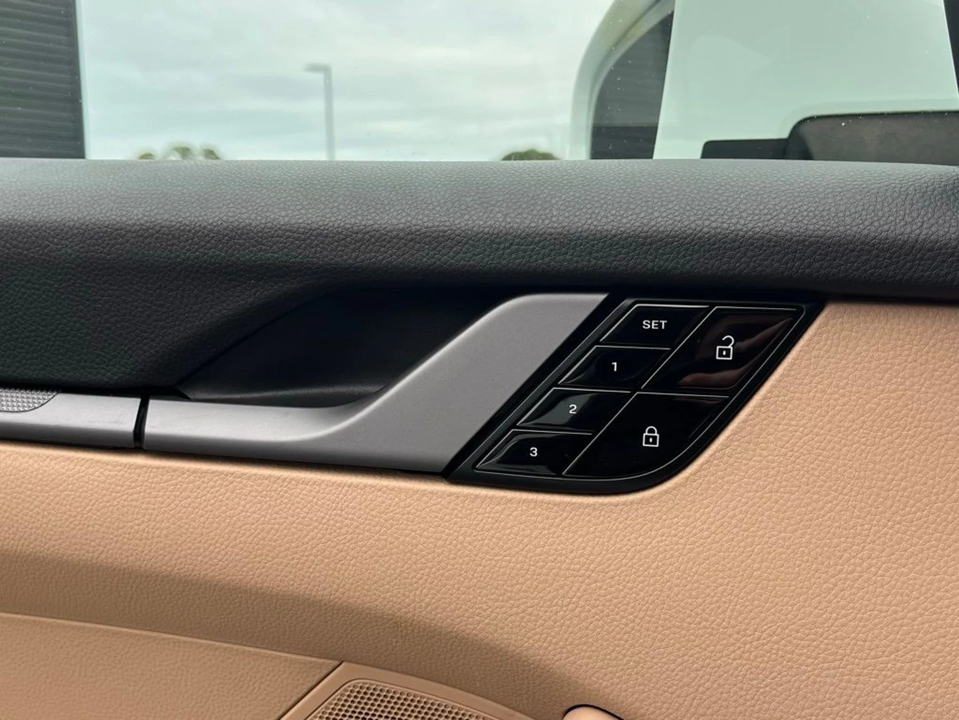 mph013_500779823_cc596e6c2ca5154c9f0193b662a8190f_6a565dd22a