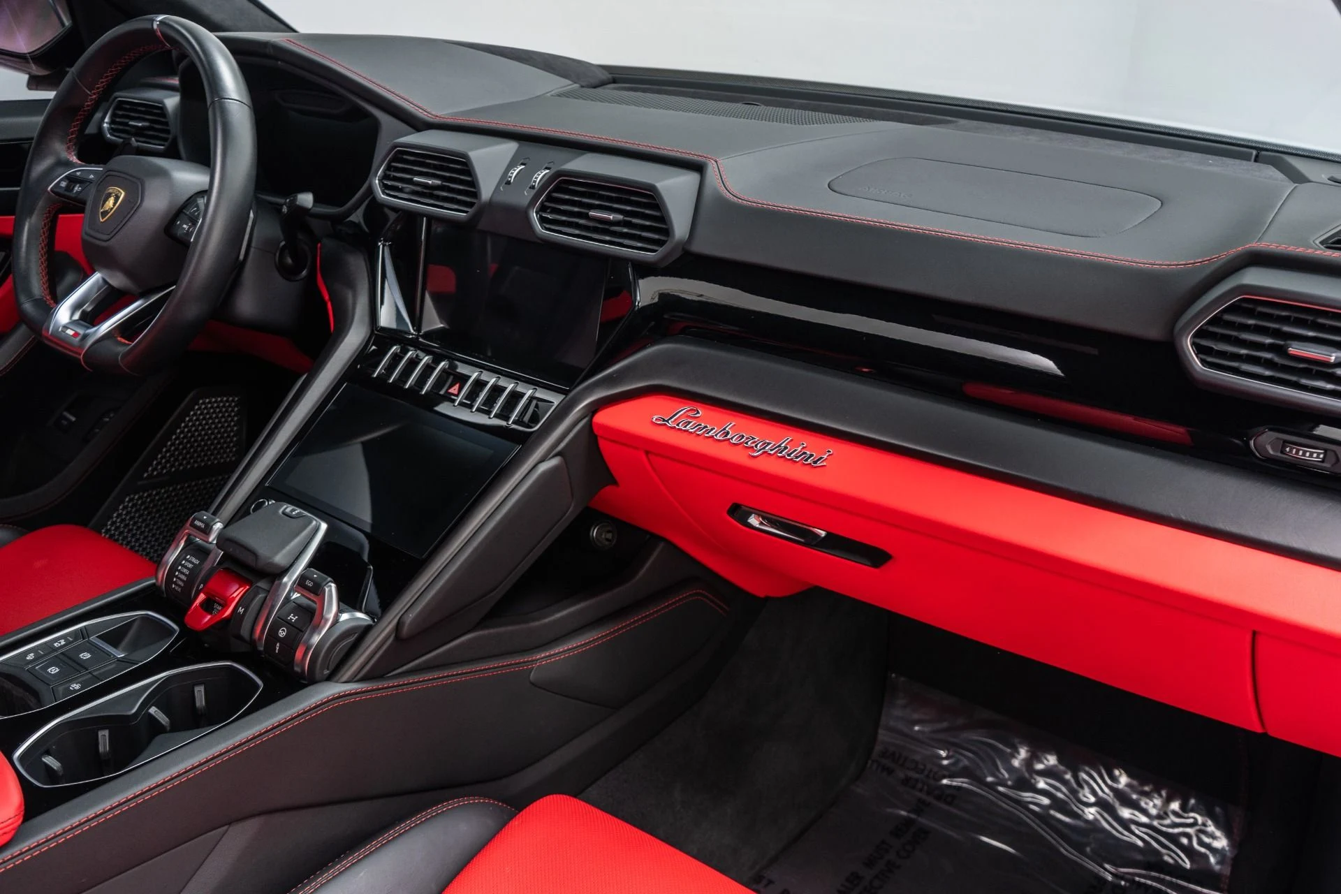 mph013_507675422_Used_2021_Lamborghini_Urus_Bang_and_Olufsen_Audio_Two_Tone_Interior_641_Horsepower_1773860440_4b00b07fe6