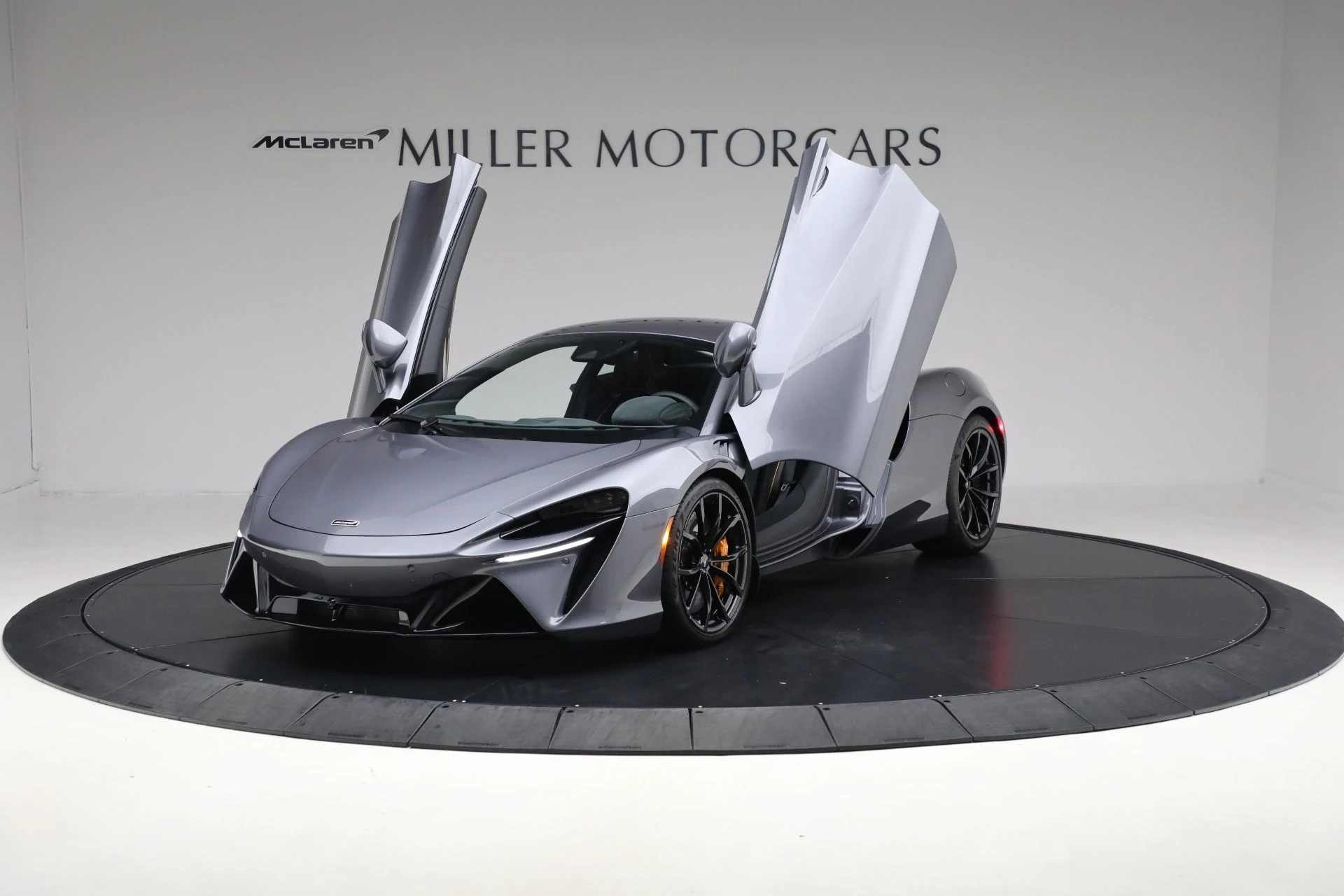 mph013_508961270_Used_2024_Mc_Laren_Artura_Performance_b696c44840