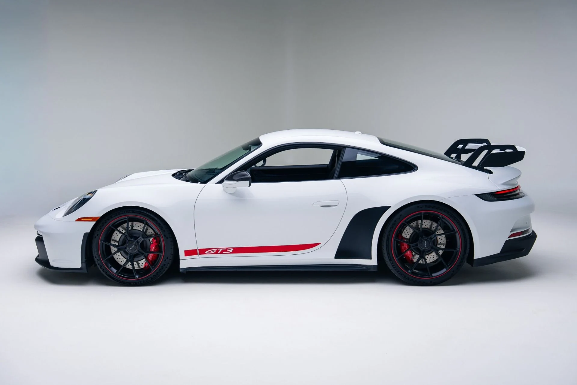 mph013_513773230_Used_2022_Porsche_911_GT_3_1764803132_b072fc6195