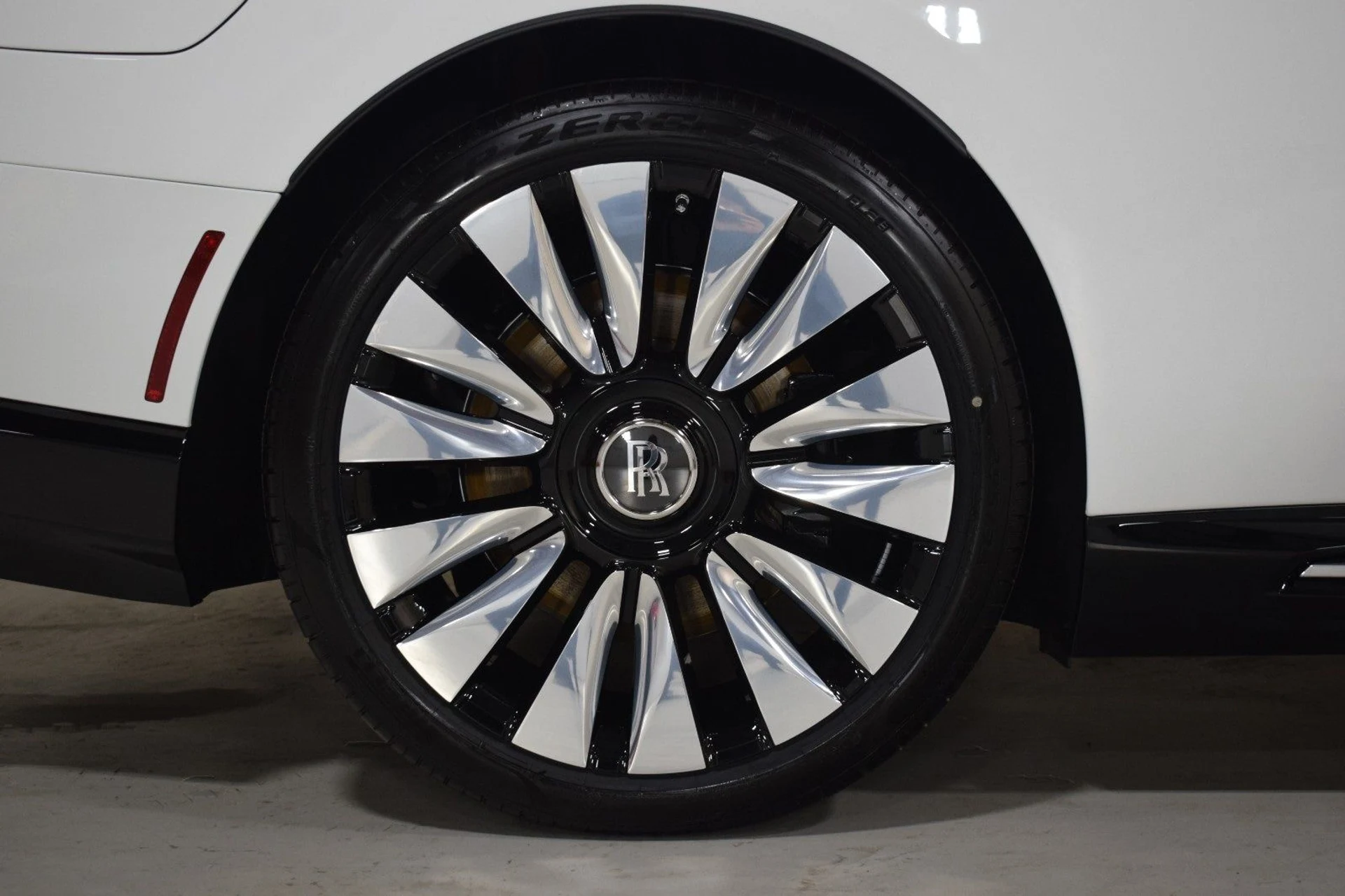 mph013_518360580_57df1ecf05561c808c6dd2bd8b13a78ax_766ba49fba