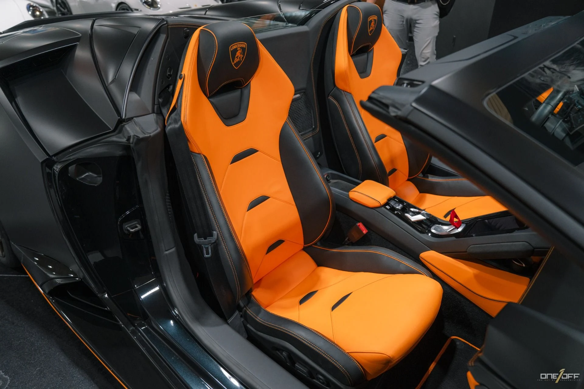 mph013_523856929_Used_2020_Lamborghini_Huracan_EVO_Spyder_w_FULL_Stealth_PPF_Sensonum_Lifting_System_1757964626_562b5ebbdc