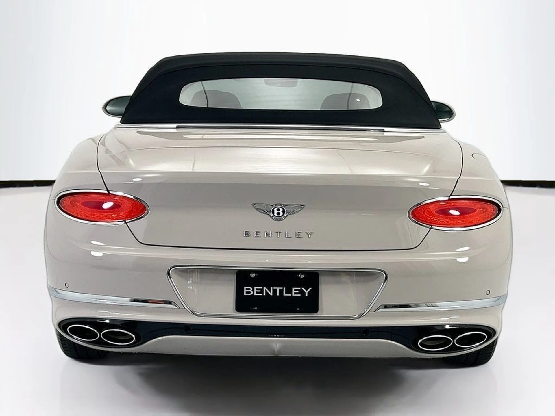 mph013_525120401_used_2021_bentley_continental_gtv8convertible_8119_23031856_14_1024_434ef171be