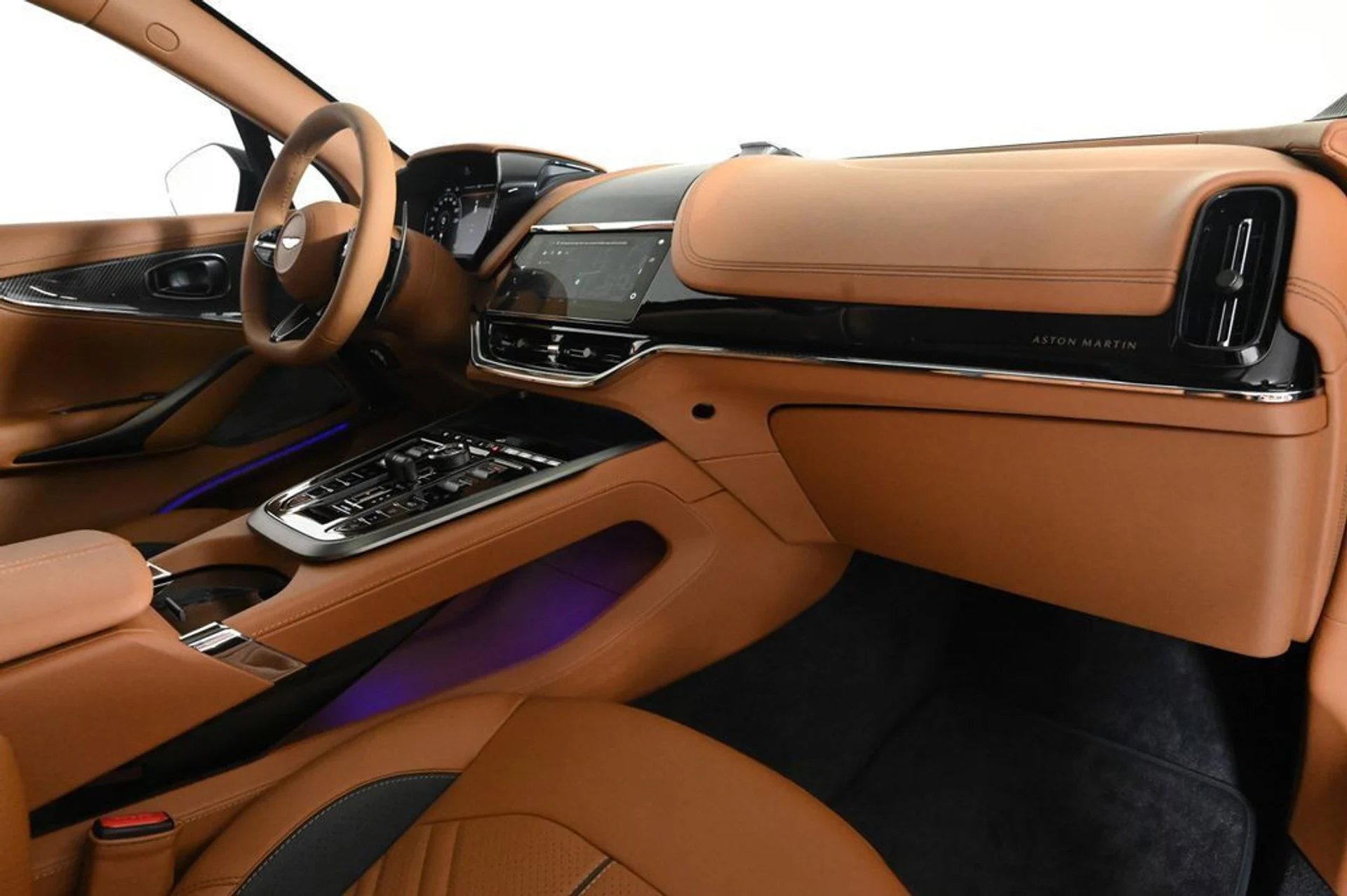 mph013_529958275_new_2026_aston_martin_dbx_sawd_11350_23004766_14_1024_325a408c0d