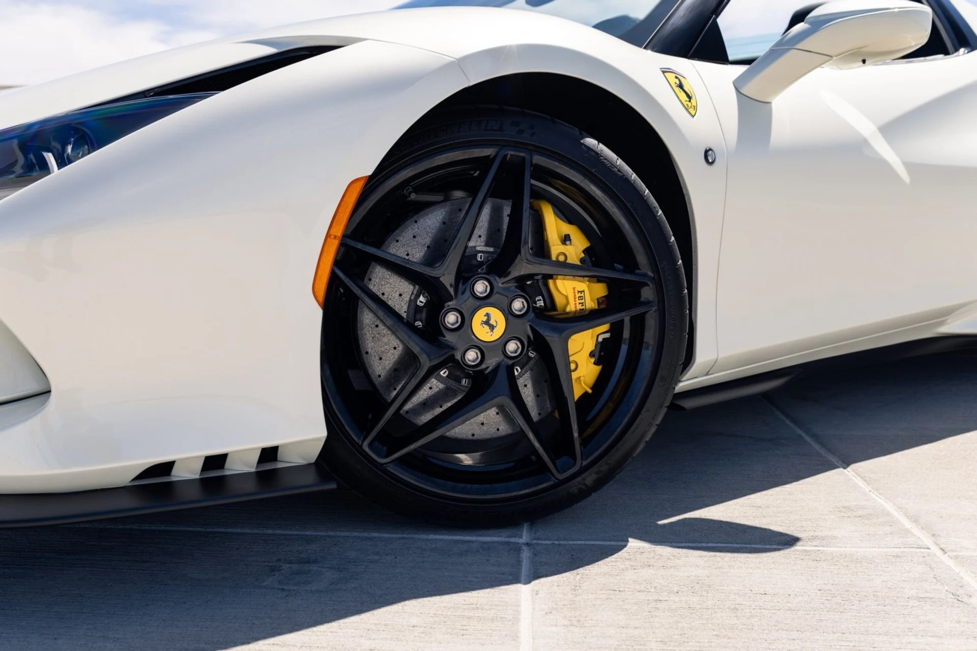 mph013_535785705_Used_2023_Ferrari_F8_Spider_1776809234_b0b9b7167a