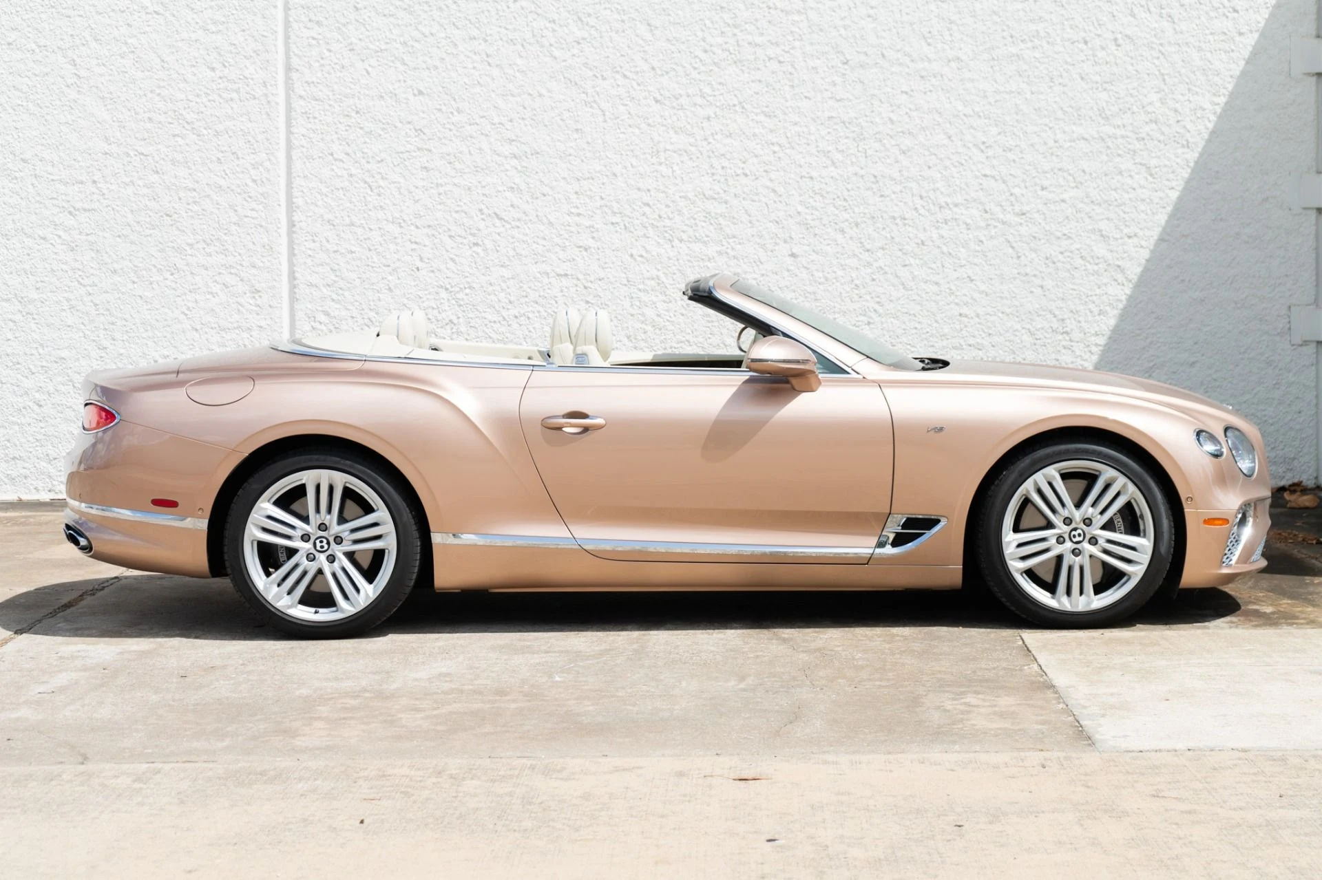 mph013_542466622_Used_2022_Bentley_Continental_GTC_V8_1789509721_bf73218bbd