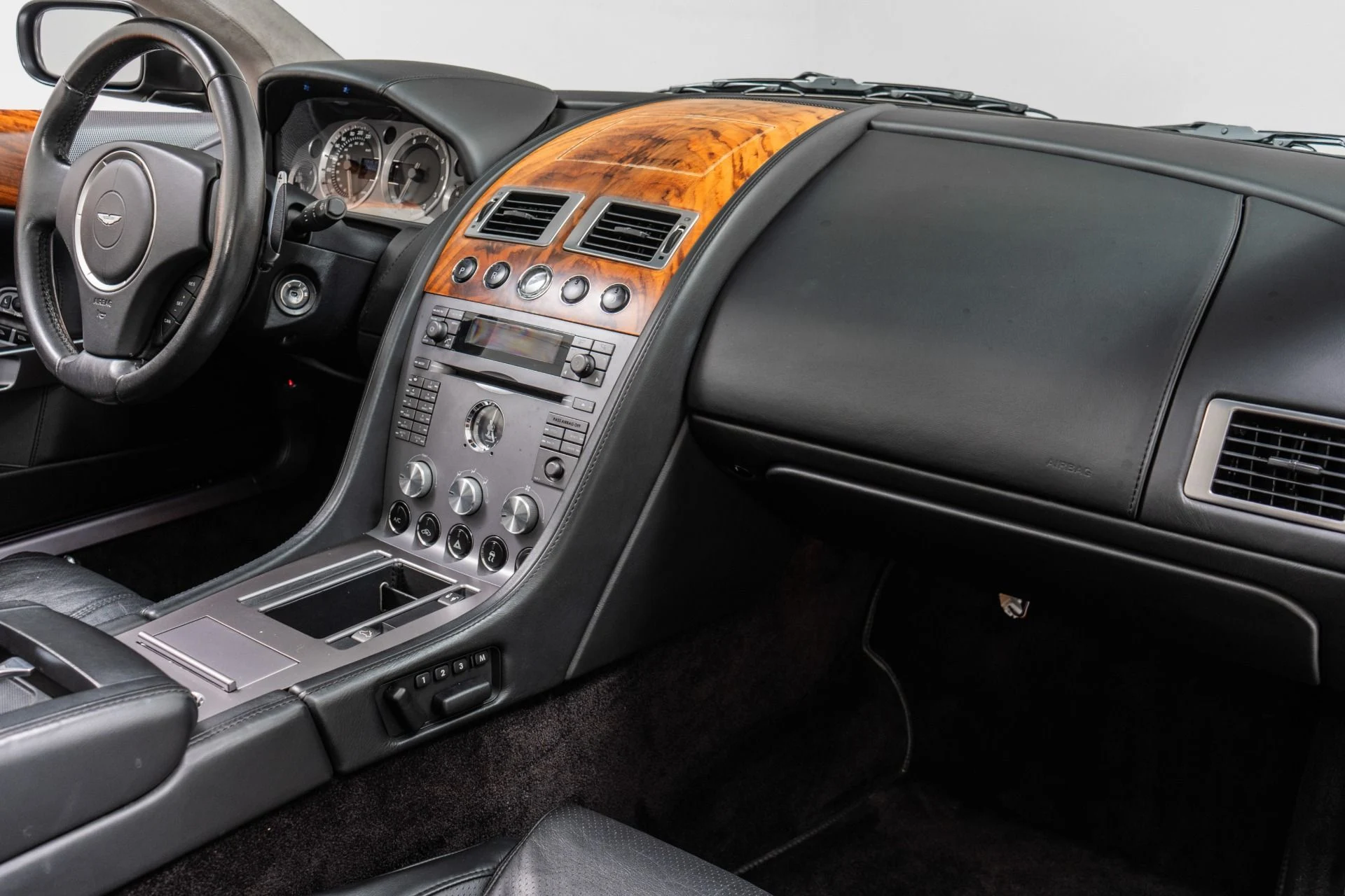mph013_547160152_Used_2008_Aston_Martin_DB_9_Volante_1787088651_6e81199c08