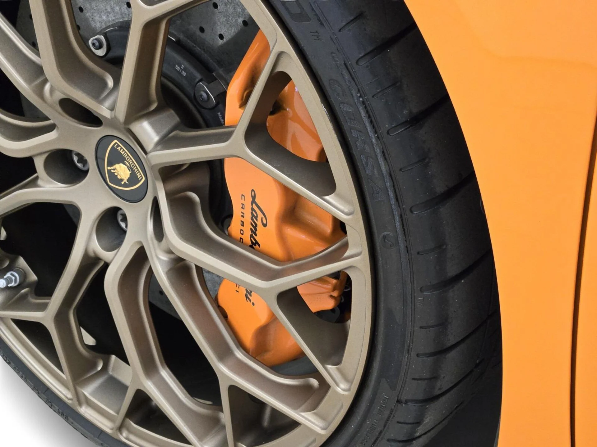 mph013_551315516_Used_2019_Lamborghini_Huracan_Performante_1753165075_27e5bebb4e