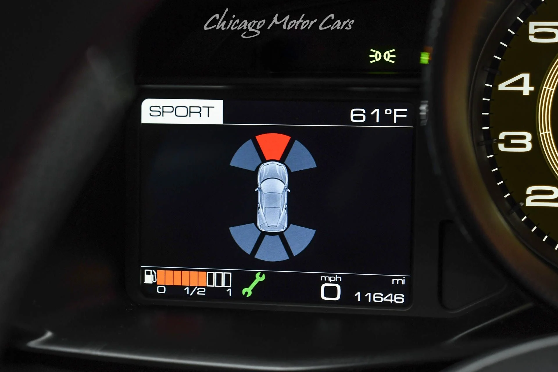 mph013_555418073_13212_p14_l_5caf4a6876