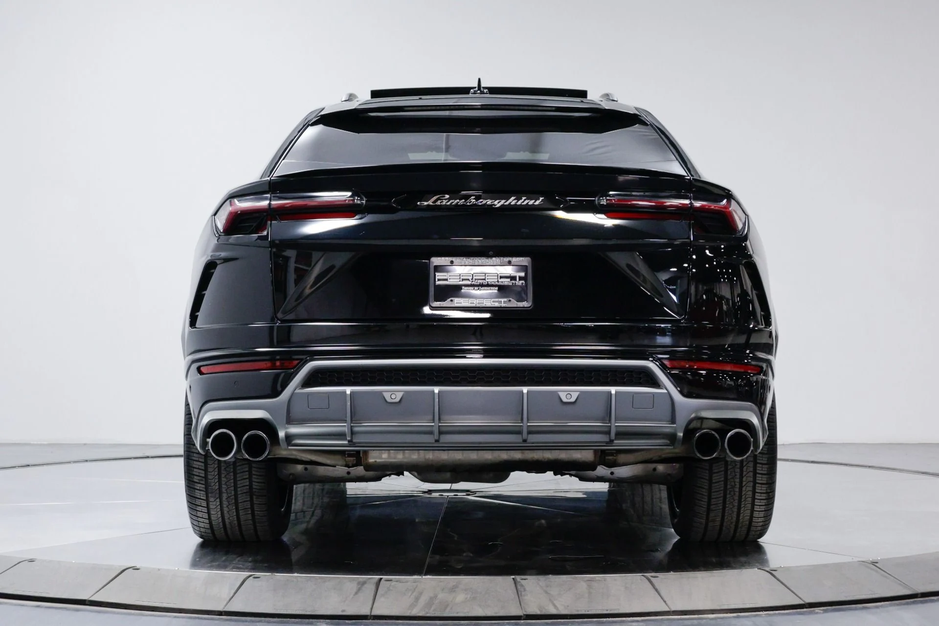 mph013_558168942_Used_2019_Lamborghini_Urus_1760386129_3ef56e4e14