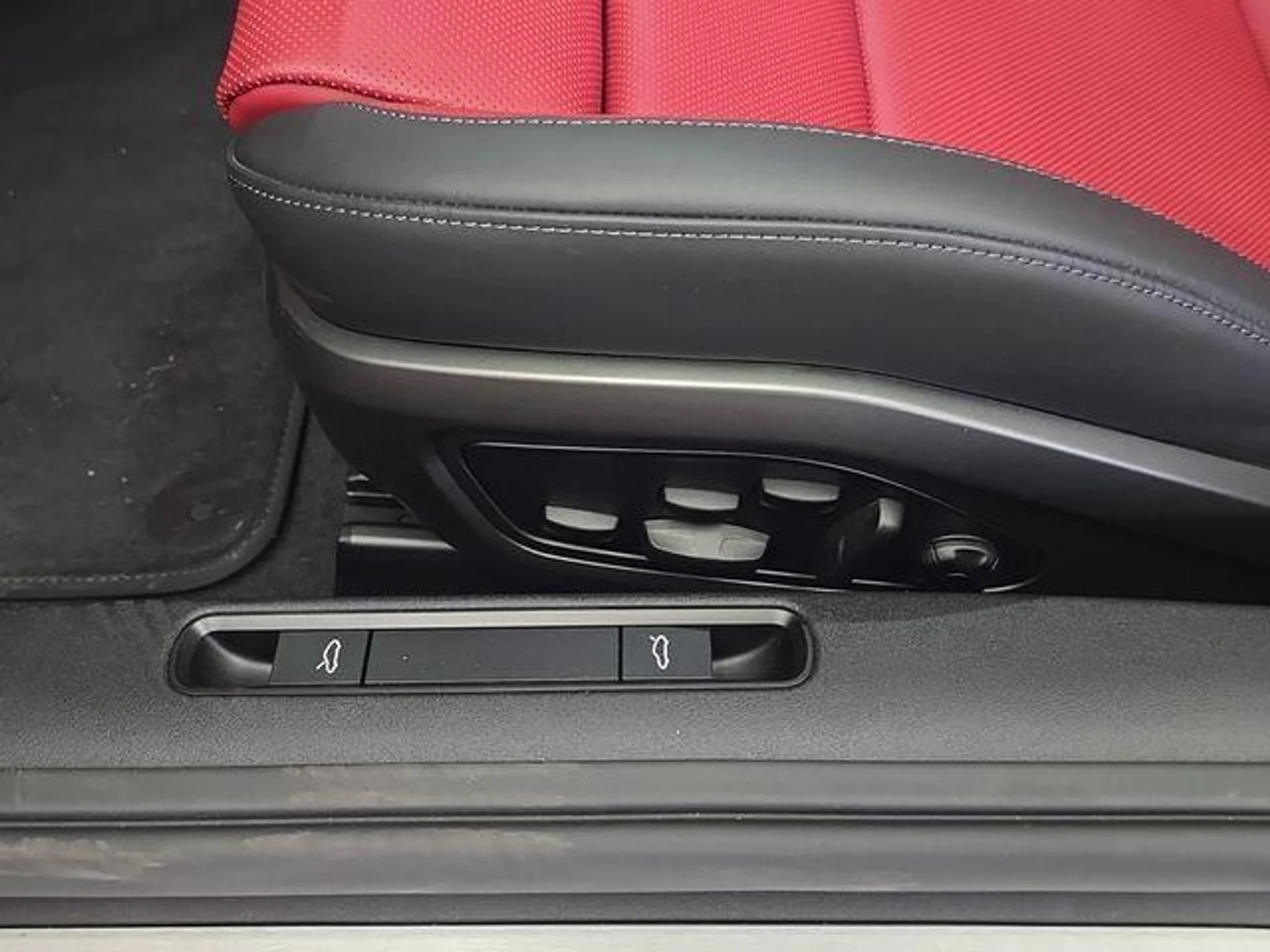 mph013_559104839_XNRZ_Mrv1_Cw_C_1i_G4o_Jbm_CNFX_Cg_0039cc5c9f