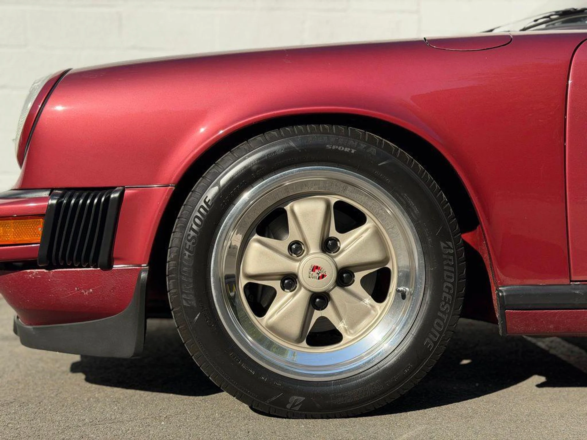 mph013_563944005_y_9pivc_Fk65aemc_AI_Lr_YL_Gyaty_Y_cb5c06f3ce