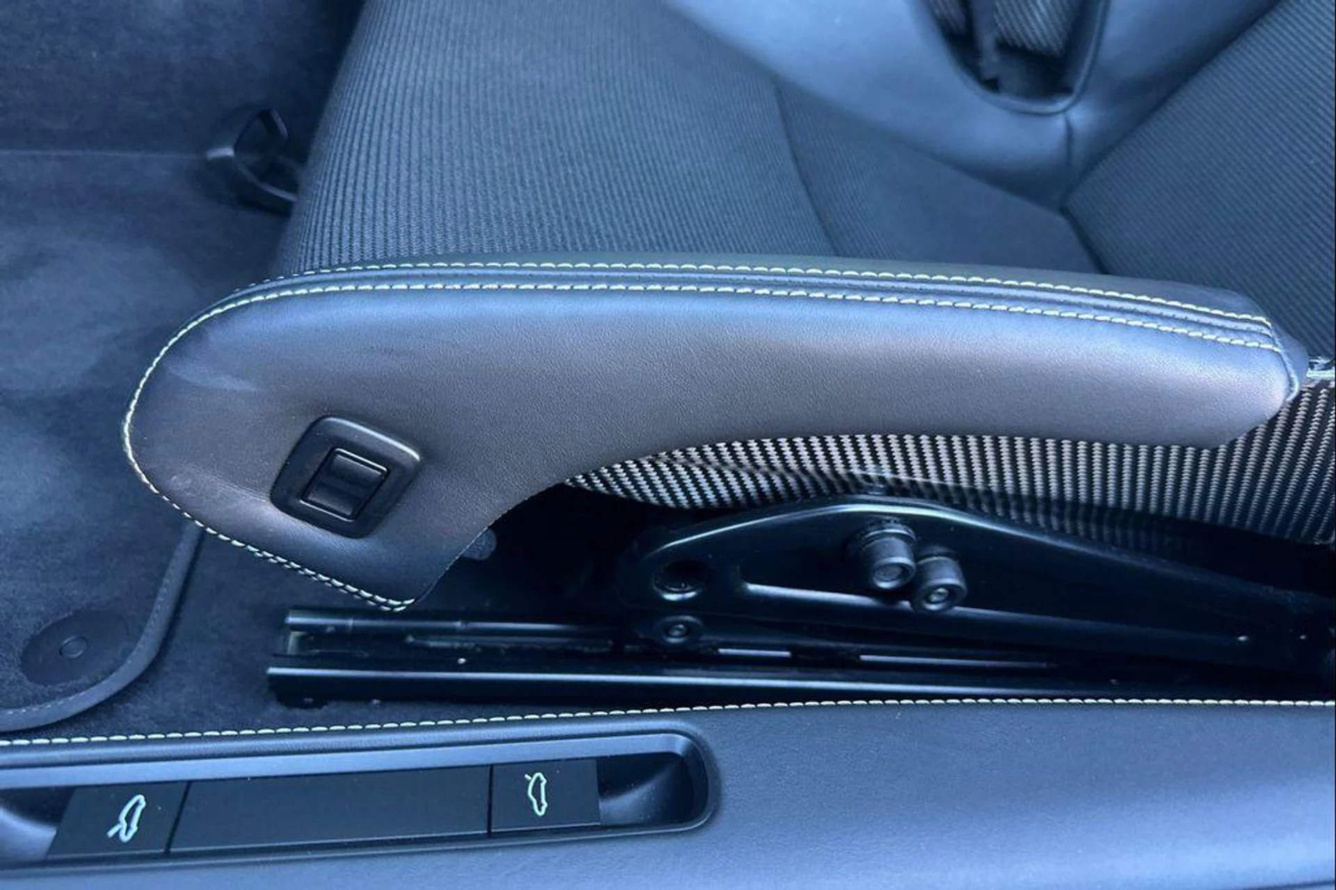 mph013_564924557_Mun_G_Lhvq8tl_E_Yt95hds00_Zek_Ss_Q_31eac27dc9