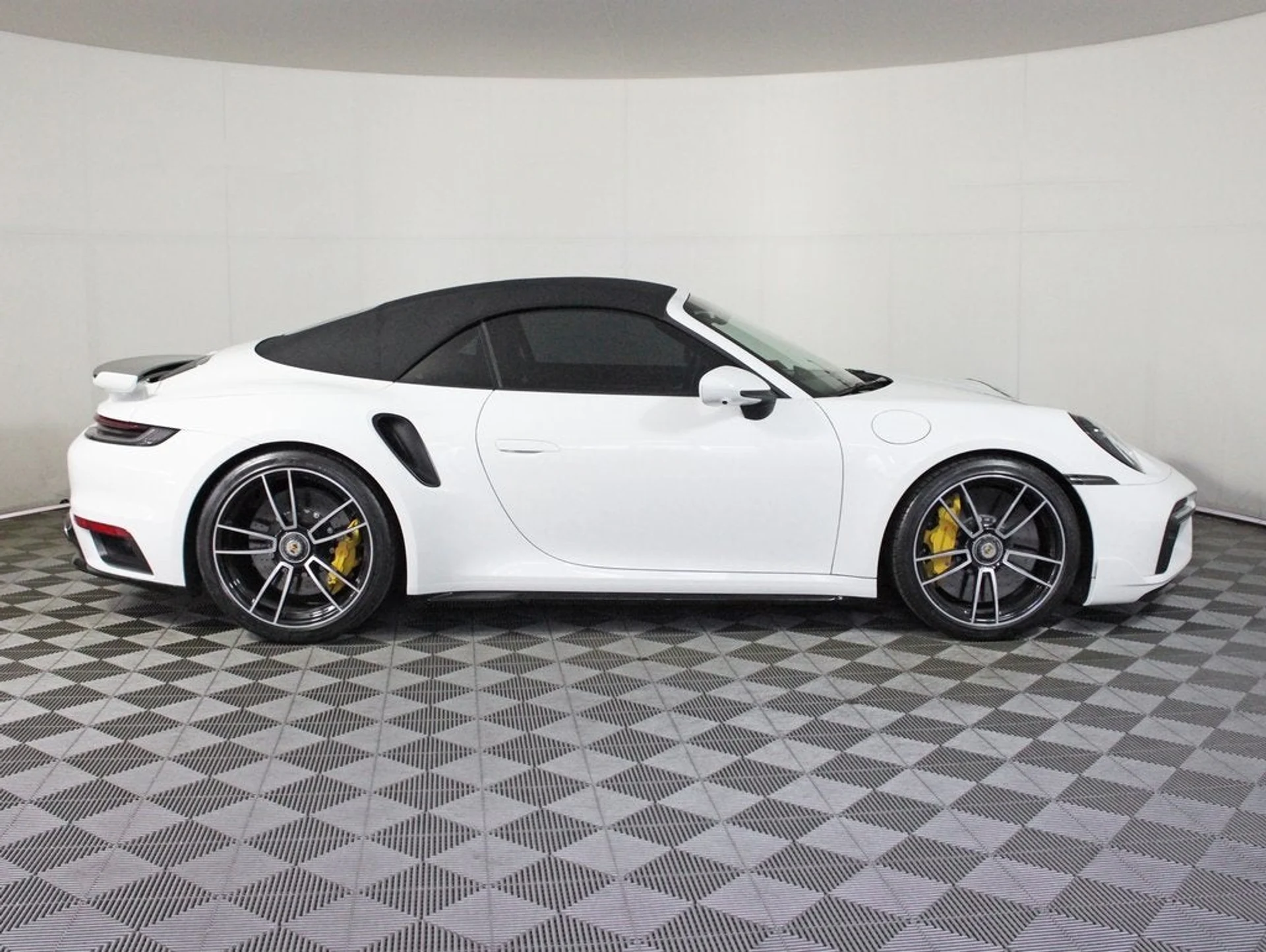 mph013_568824597_14_899310611c